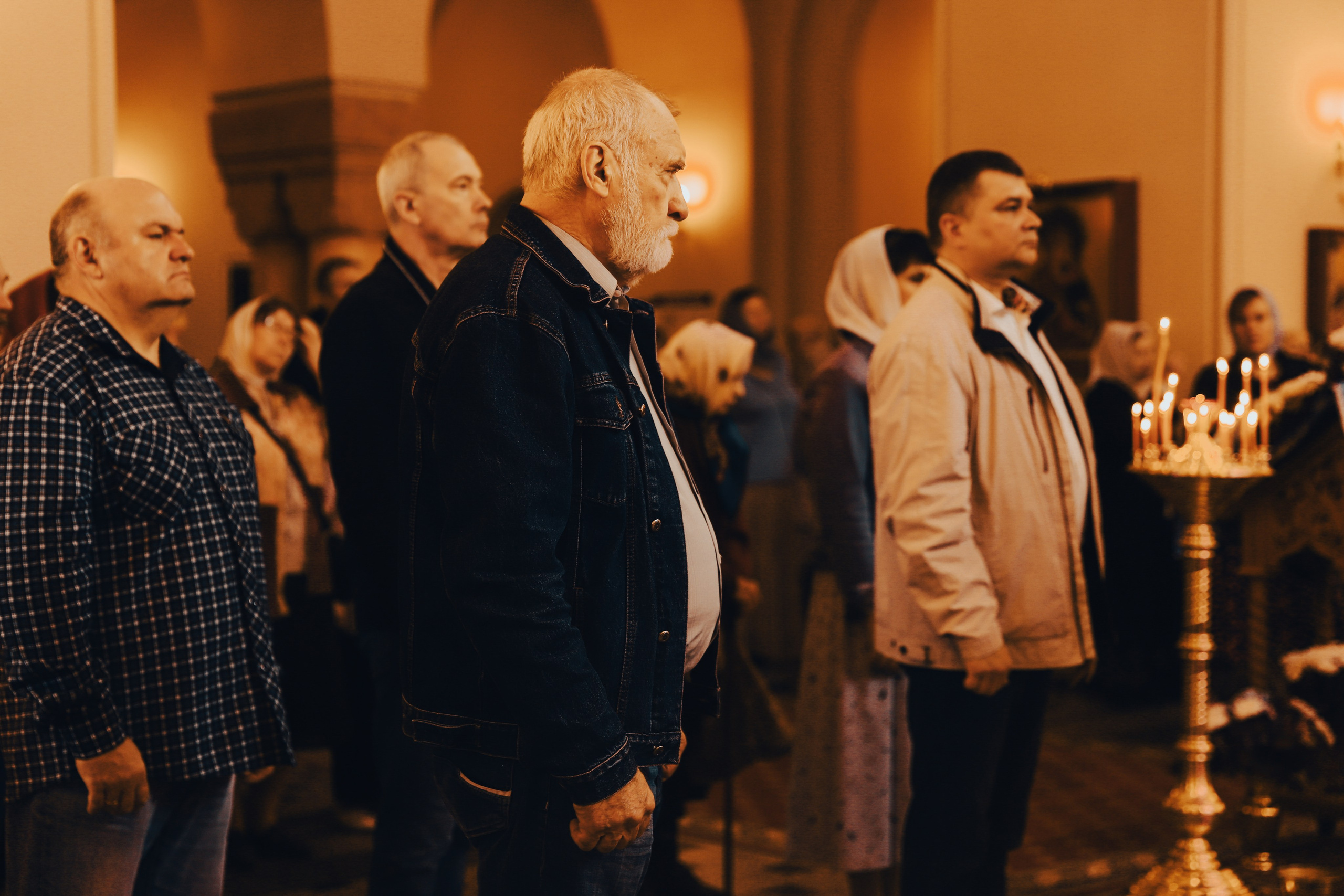 Служба в церкви