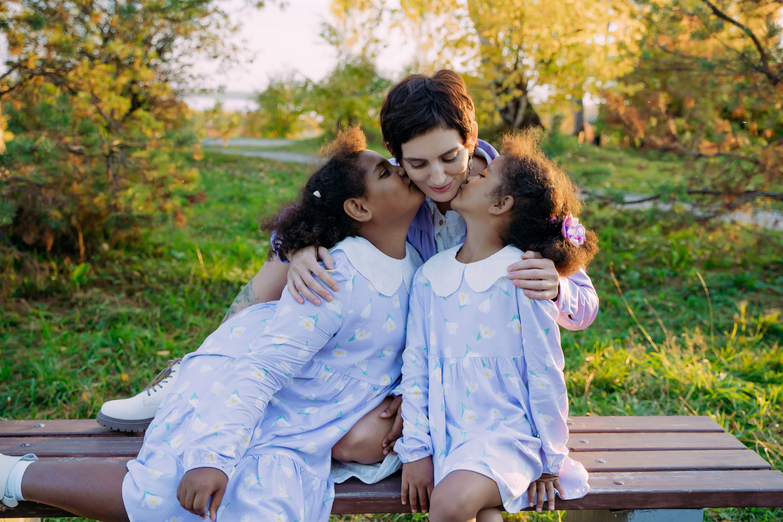 Осенняя фотосессия Оксаны и её дочерей. Семейный и детский фотограф в Нефтеюганске Виктория Кудрявцева