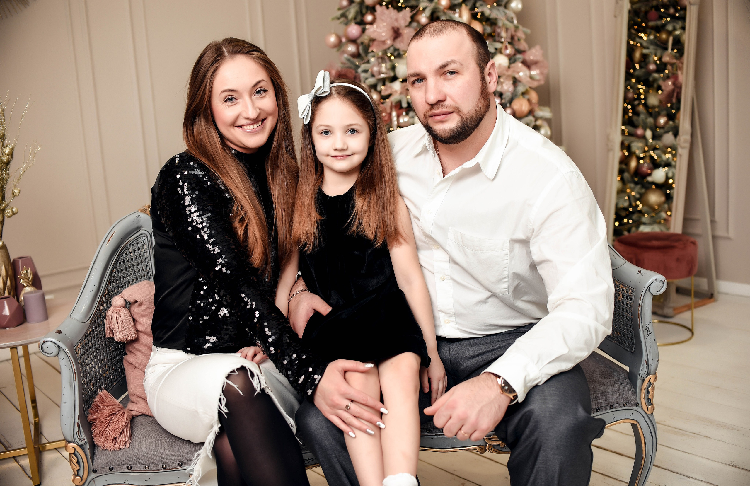Новогодняя семейная. Свадебный, семейный, детский, контент фотограф в Омске Максим Ильин
