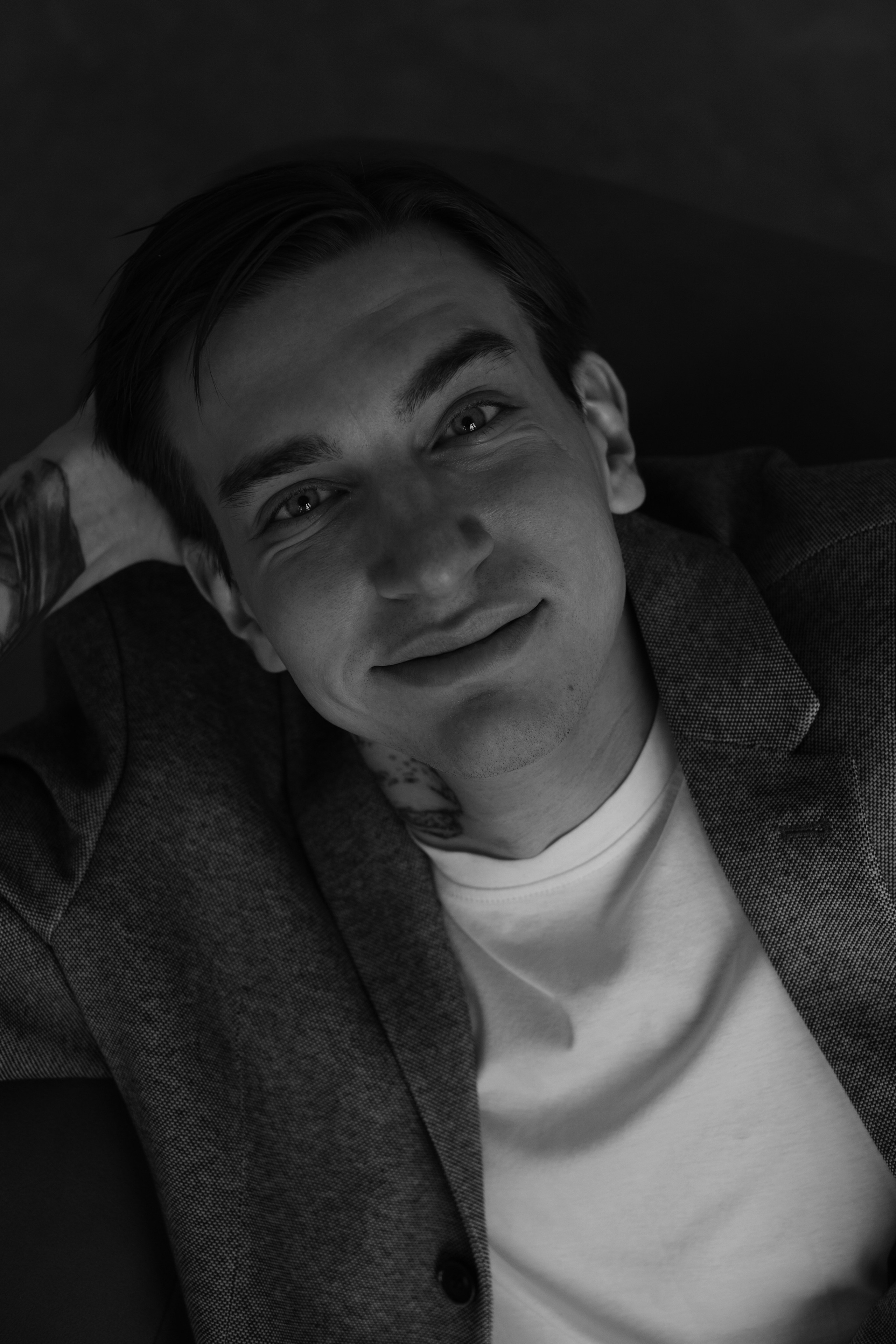 Максим. Фотограф в Москве. Женский и мужской портрет, лавстори (love story)