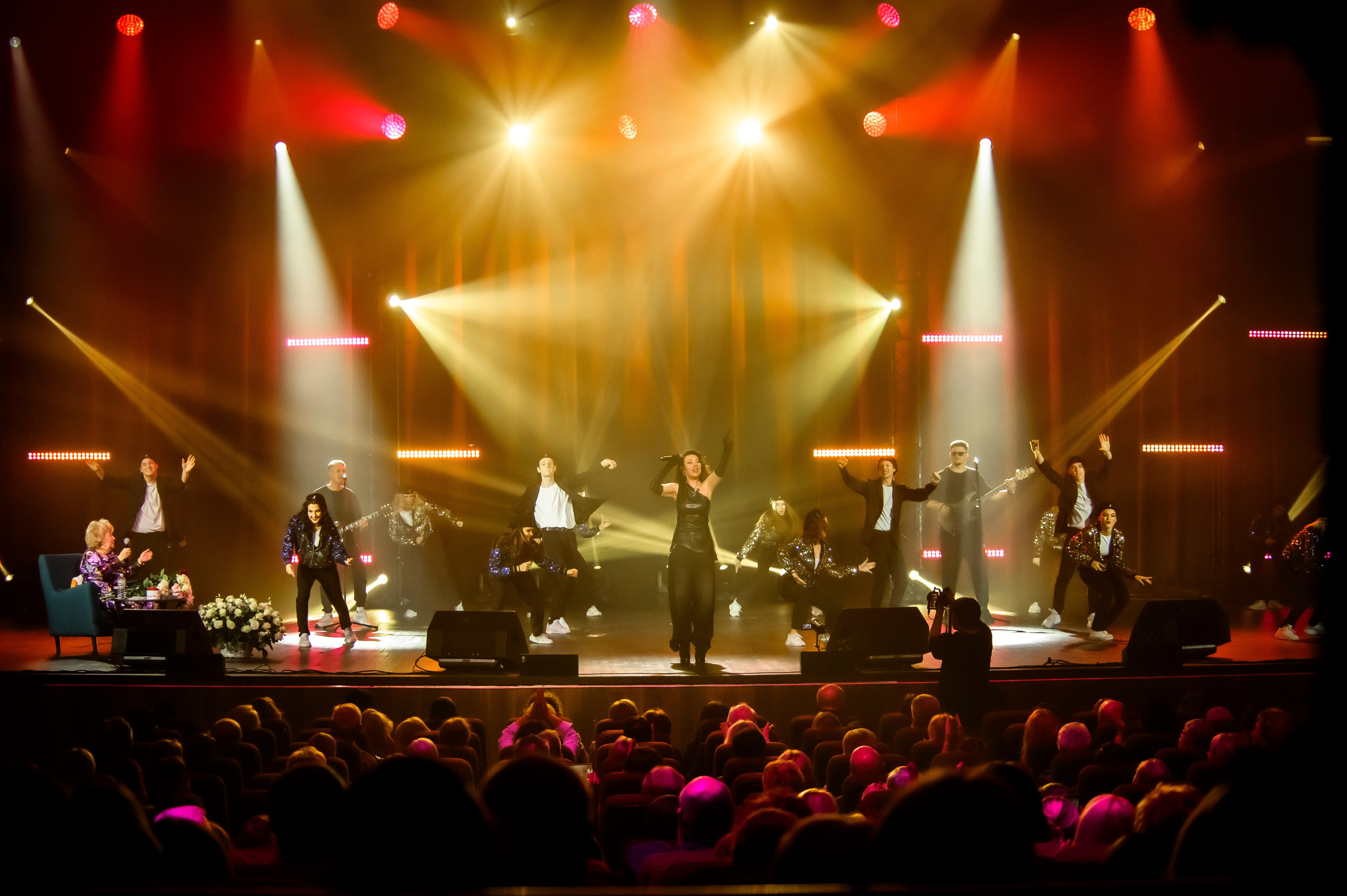 Лариса Рубальская — КЗ «Москва», Остров мечты. Бренд-фотограф для экспертов и блогеров в Москве Влада Горбовская