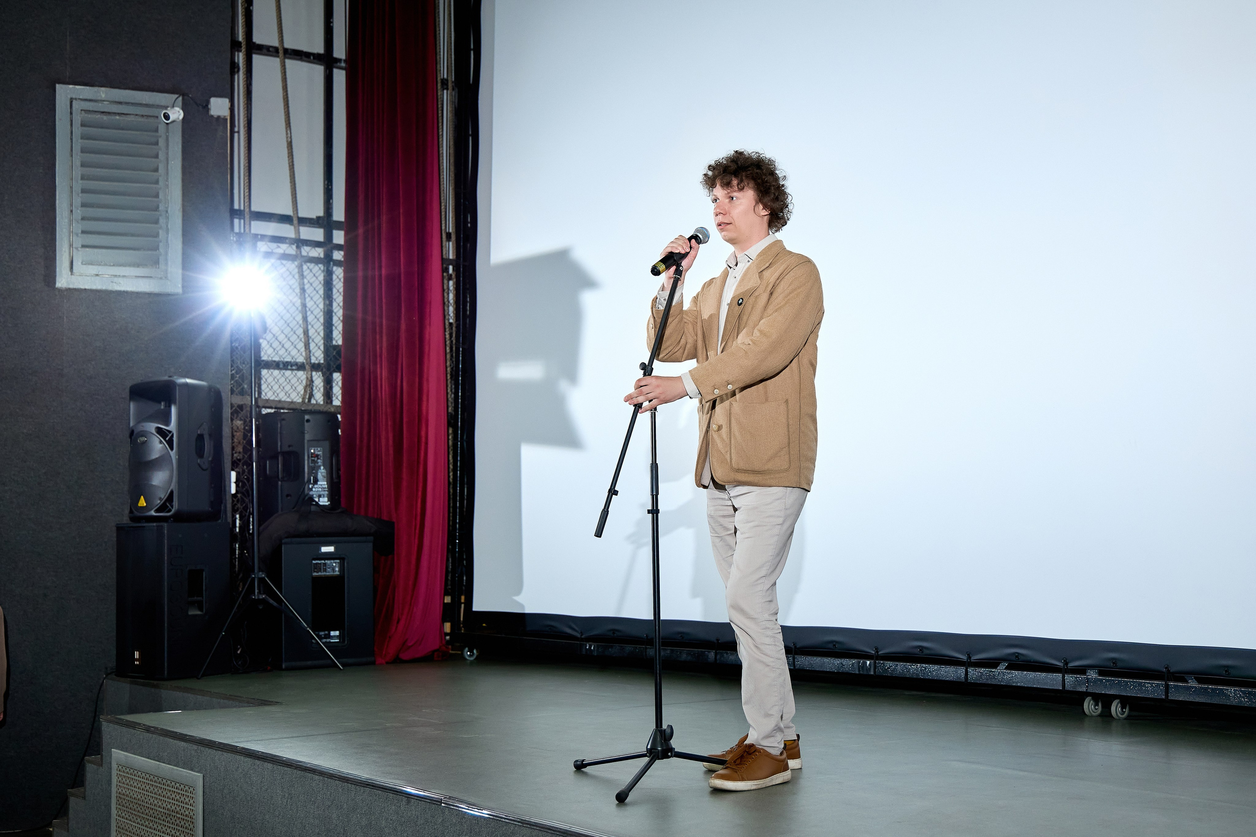 Кинопоказ, дима красилов, киностудия горького. Свадебный репортажный и фуд фотограф в Барнауле Гайфулин Виталий