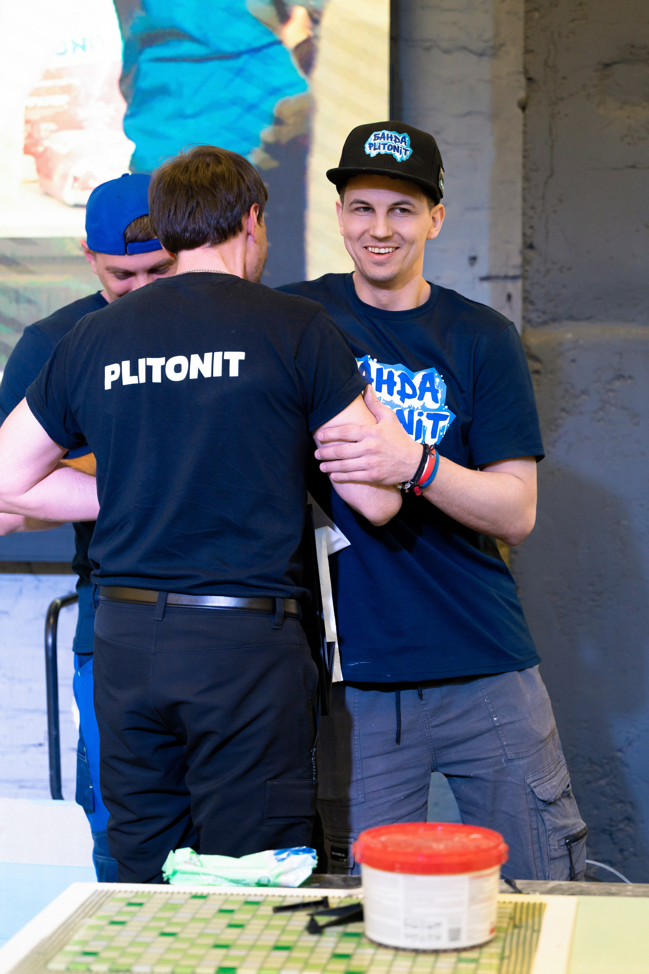 Форум от компании строительных материалов «Plitonit». Репортажный фотограф