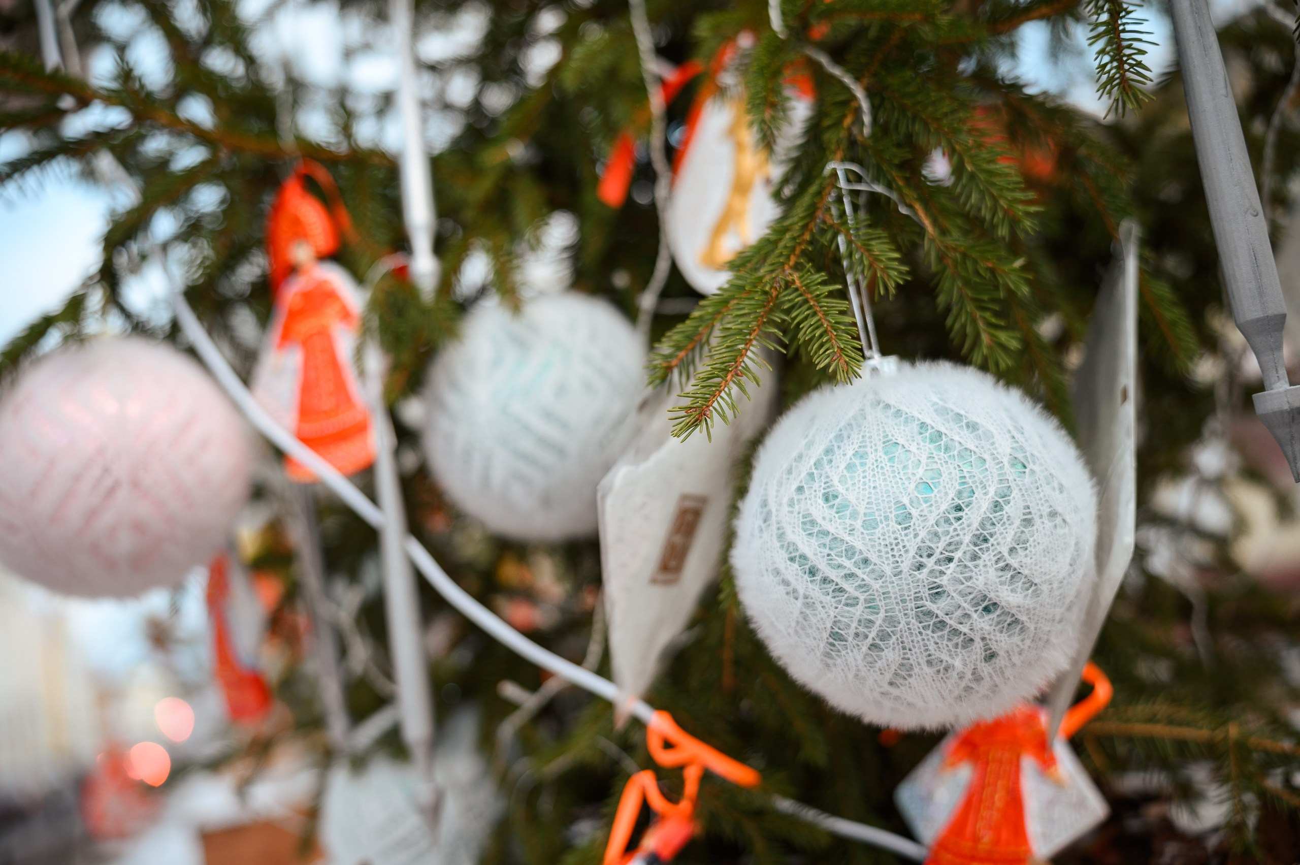 Новогодние волонтеры | Открытие Новогодней столицы Кирова 2025. Репортажный фотограф в Кирове Александр Лутошкин