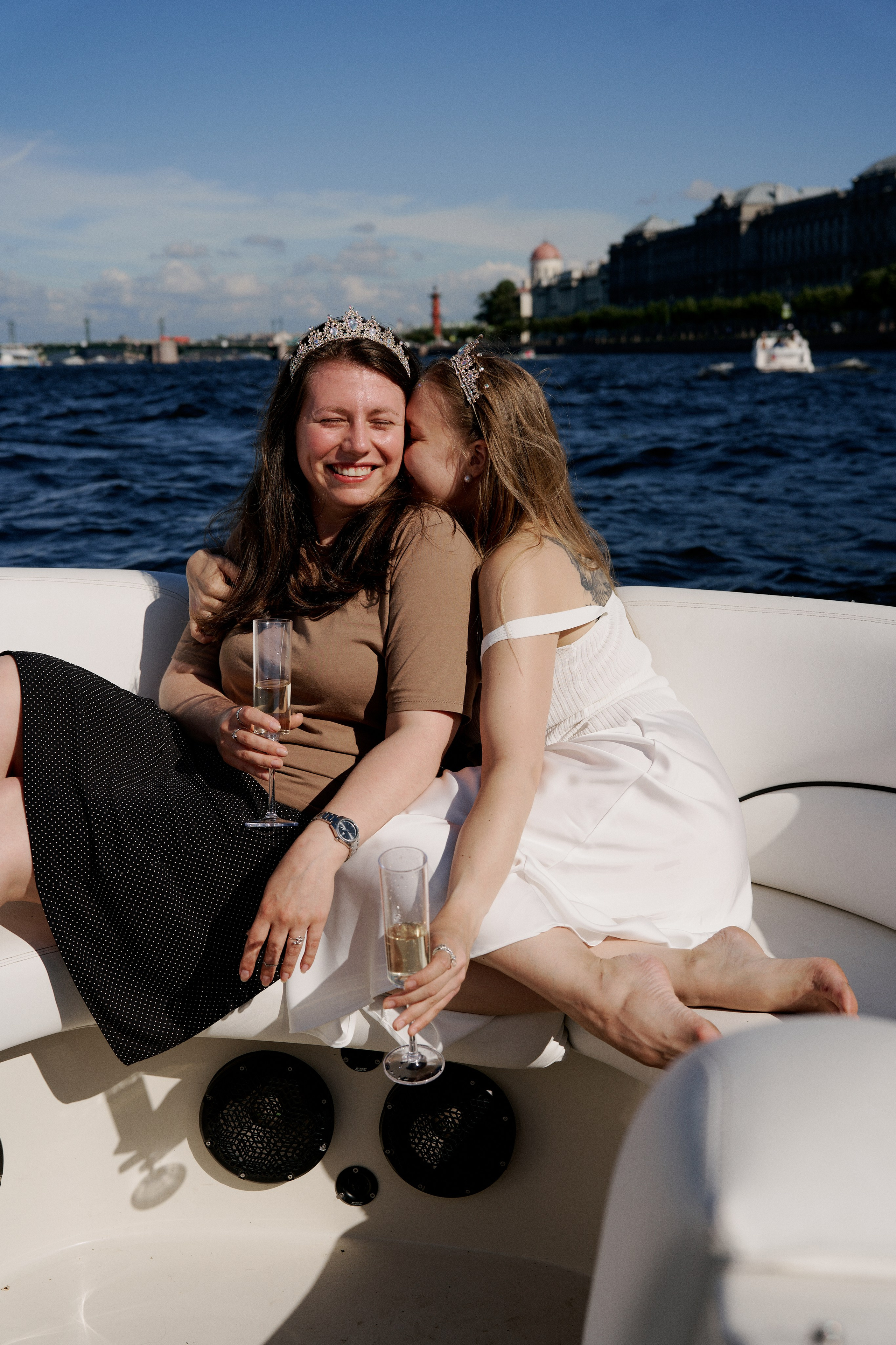 Девичник на катере. Фотограф / Санкт-Петербург / Галина Никонова