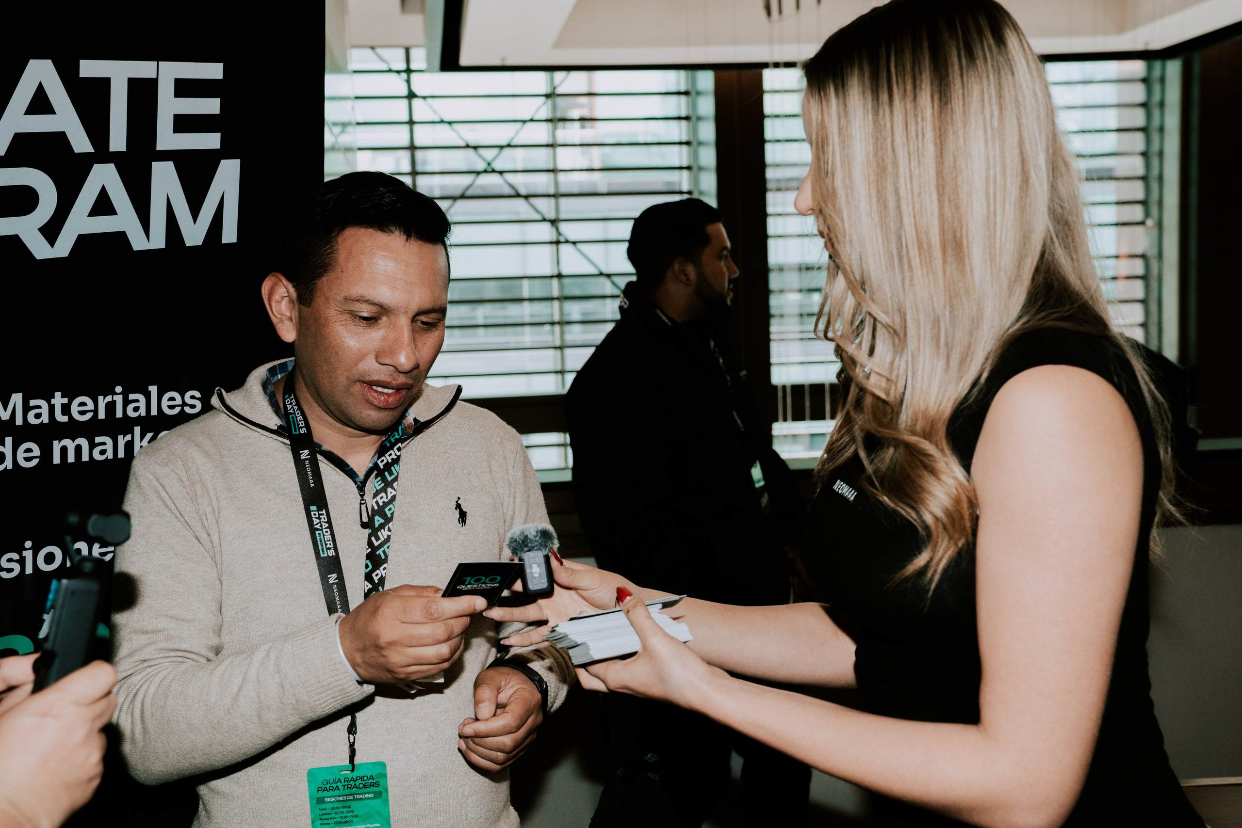 TRADERS DAY By NeomAAA Bogota. NeomAAA Funds Gallery