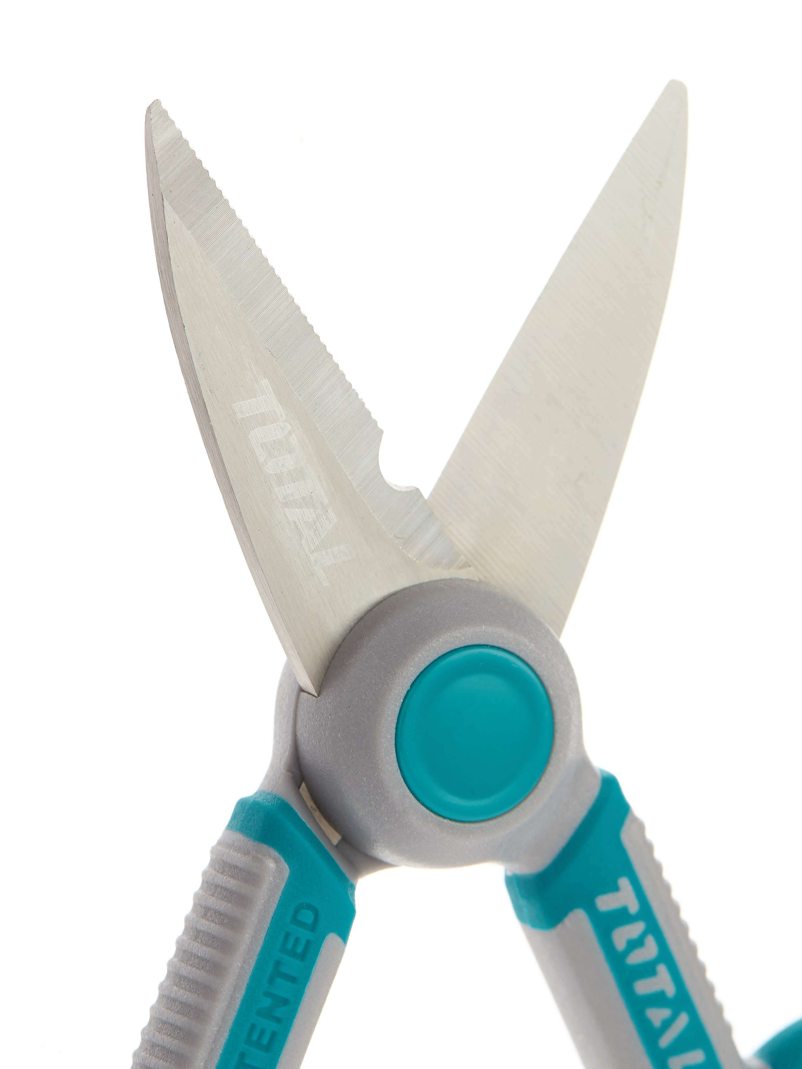 Ножницы открытые близко