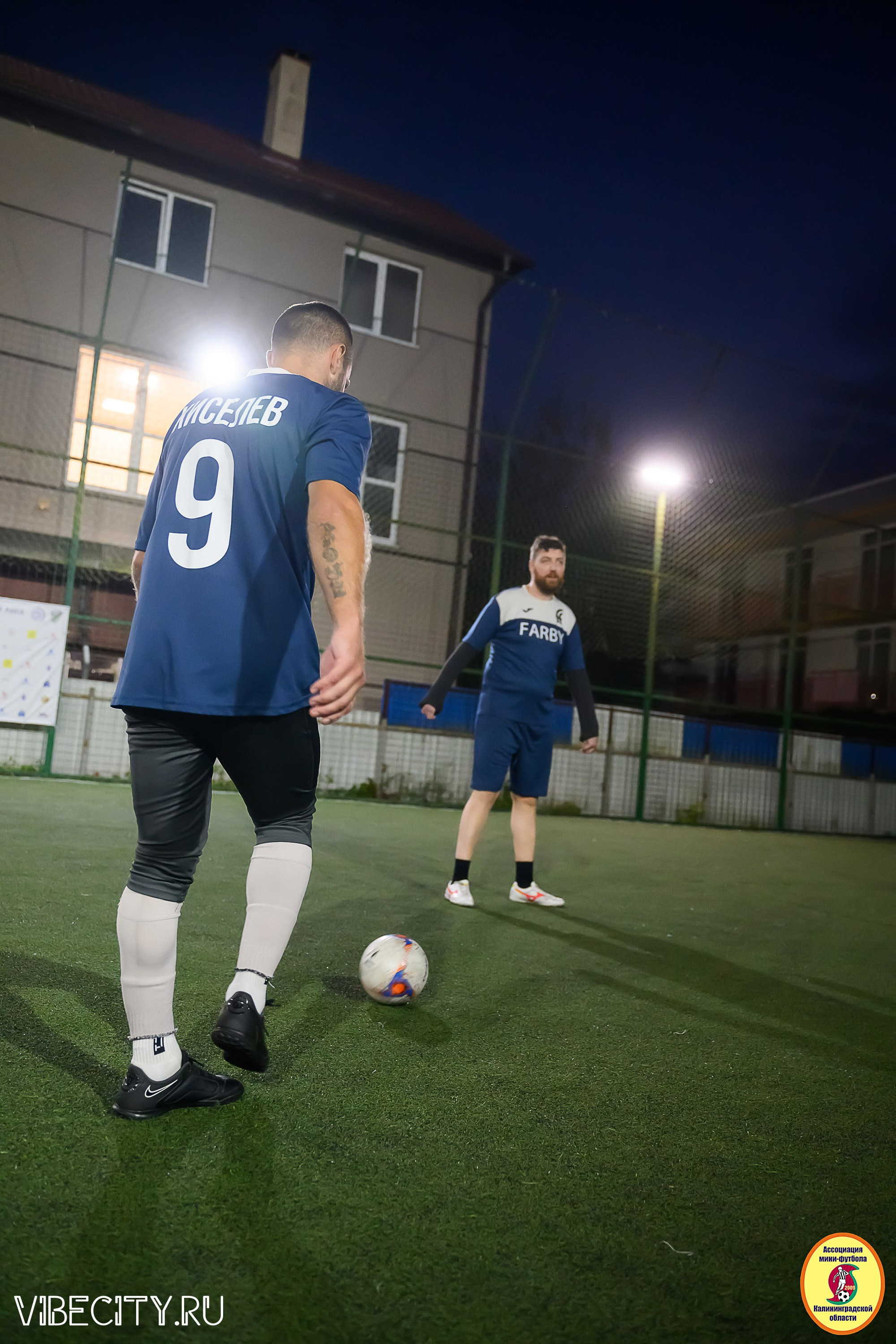 ФИНАЛЬНЫЕ ИГРЫ КУБКА МИНИ-ФУТБОЛЬНОЙ ЛИГИ И КУБКА КОРПОРАТИВНОЙ МФЛ 2025. VIBECITY.RU Вайб Сити Ру Фоторепортажи Фотоотчеты Калининград