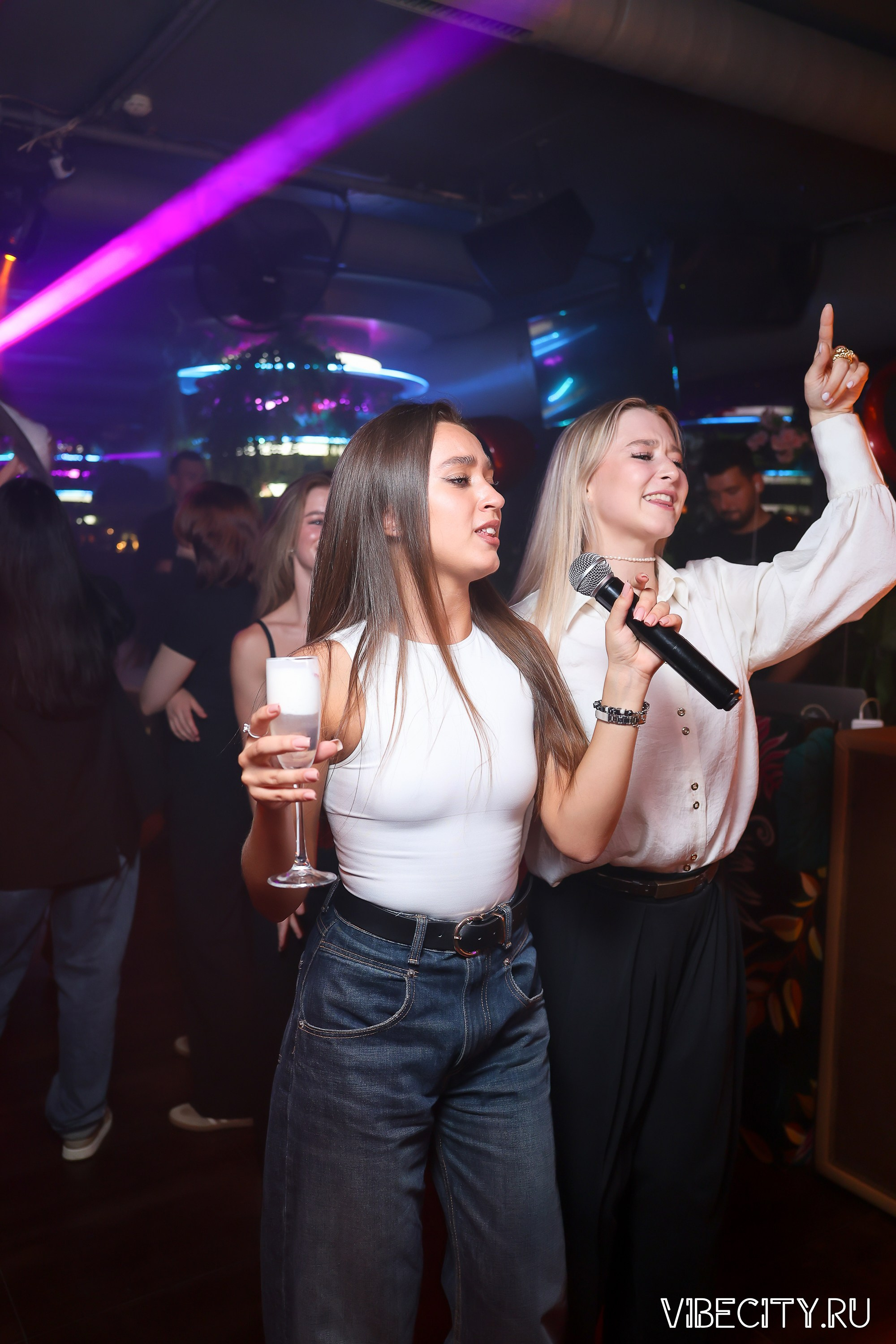 DOUBLE U. VIBECITY.RU Вайб Сити Ру Фоторепортажи Фотоотчеты Калининград