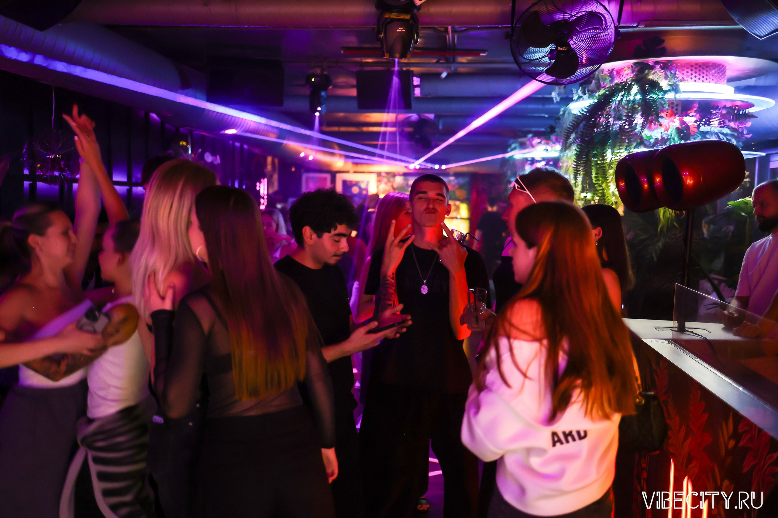 DOUBLE U. VIBECITY.RU Вайб Сити Ру Фоторепортажи Фотоотчеты Калининград