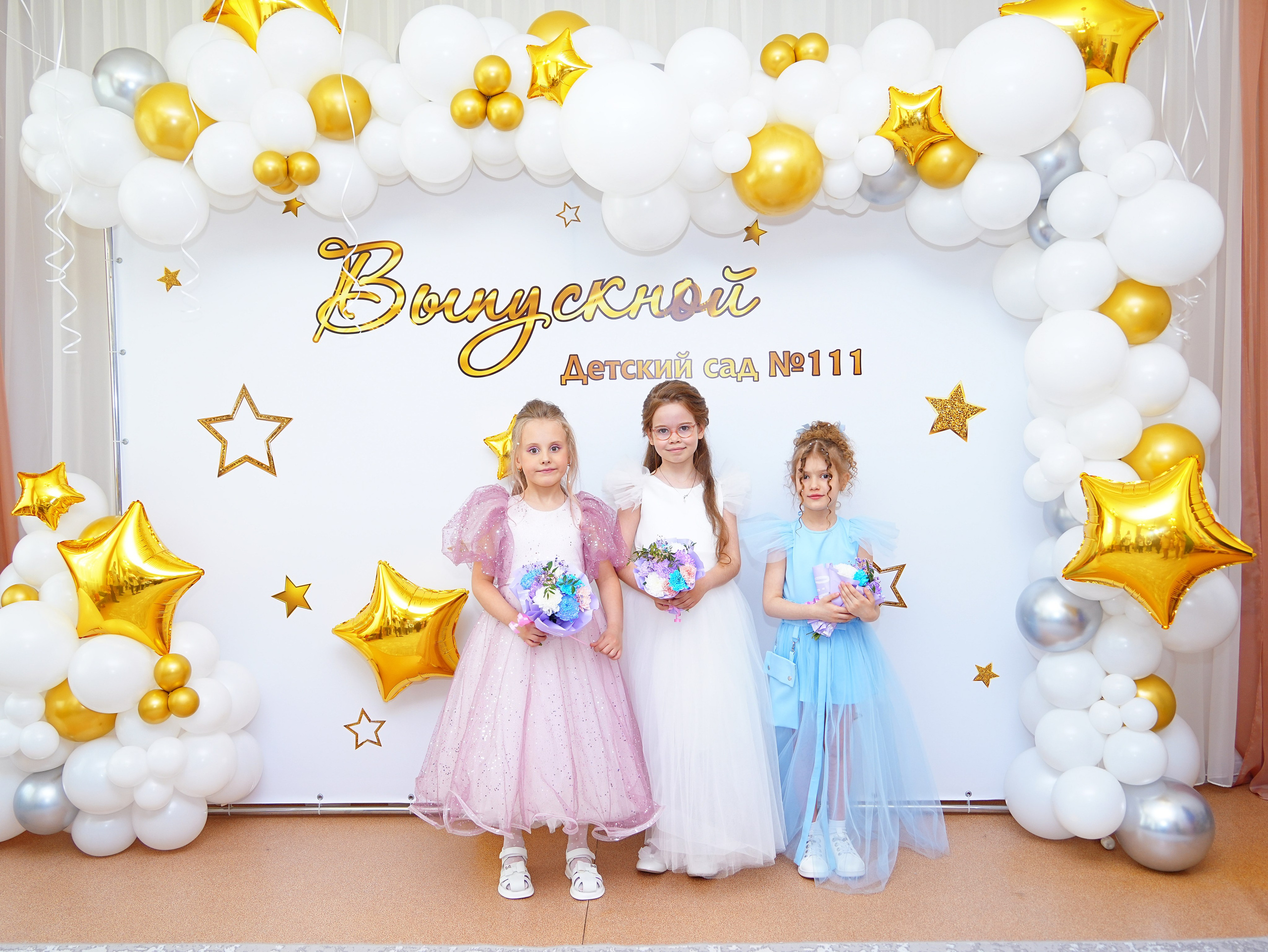 Фотосъемка видеосъёмка фотограф видеооператор новогодних утренников  в. Фотограф, видеооператор Нина Коршунова