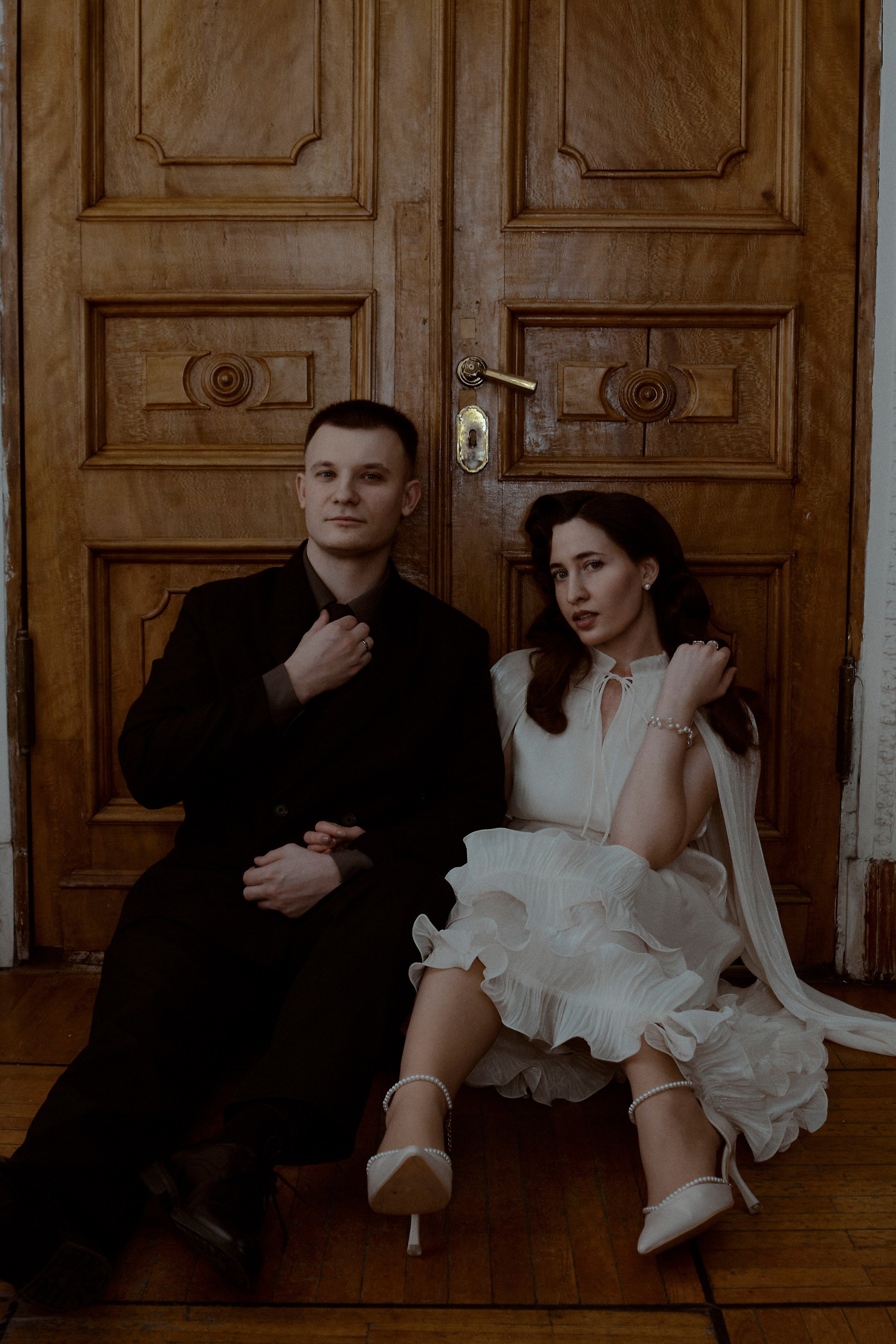 Свадебное лавстори в стенах библиотеки им. Пушкина. Свадебный фотограф в Москве Приятелева Ангелина