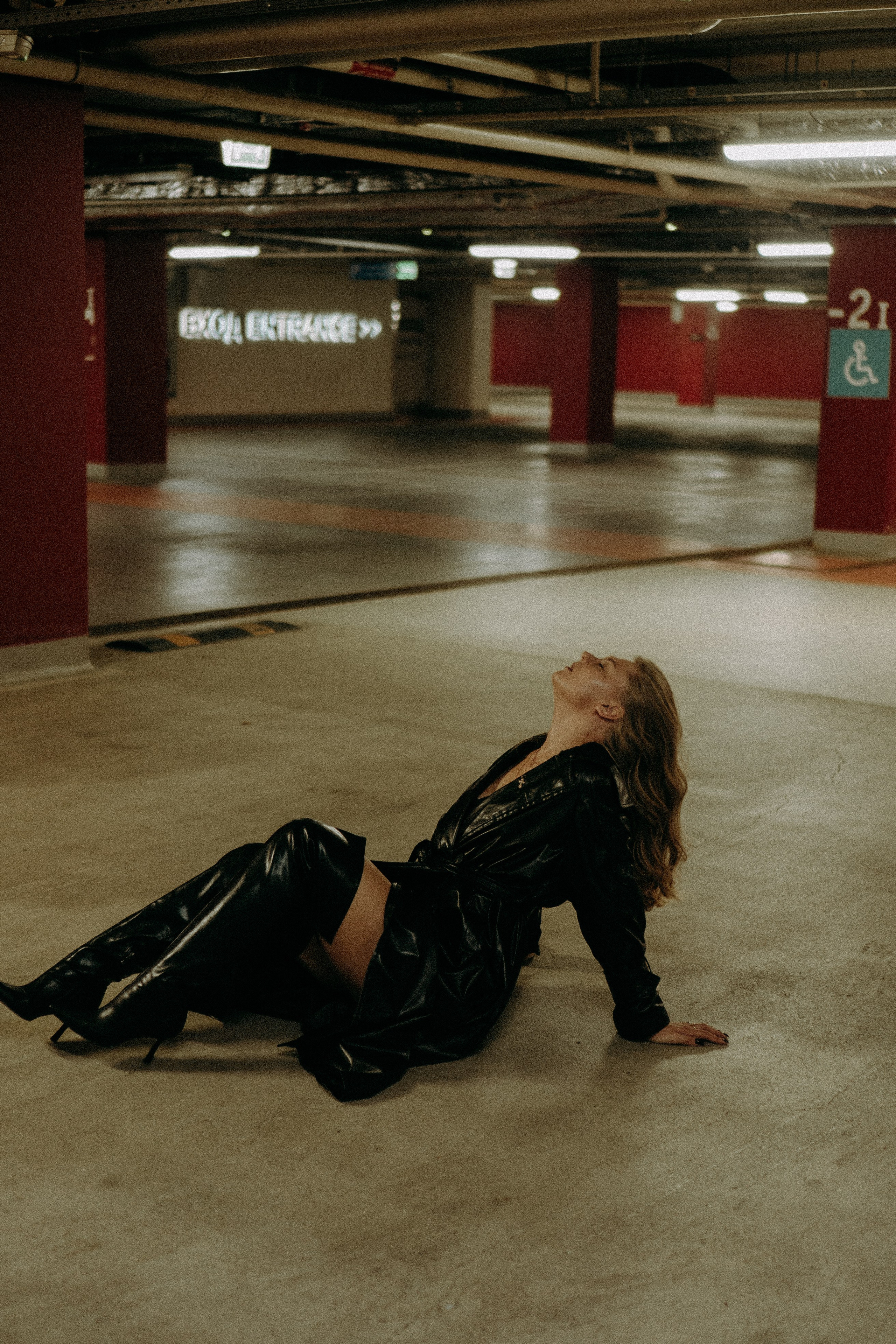 НА ПАРКОВКЕ. Профессиональный фотограф, Санкт-Петербург — Виктория Богомолова