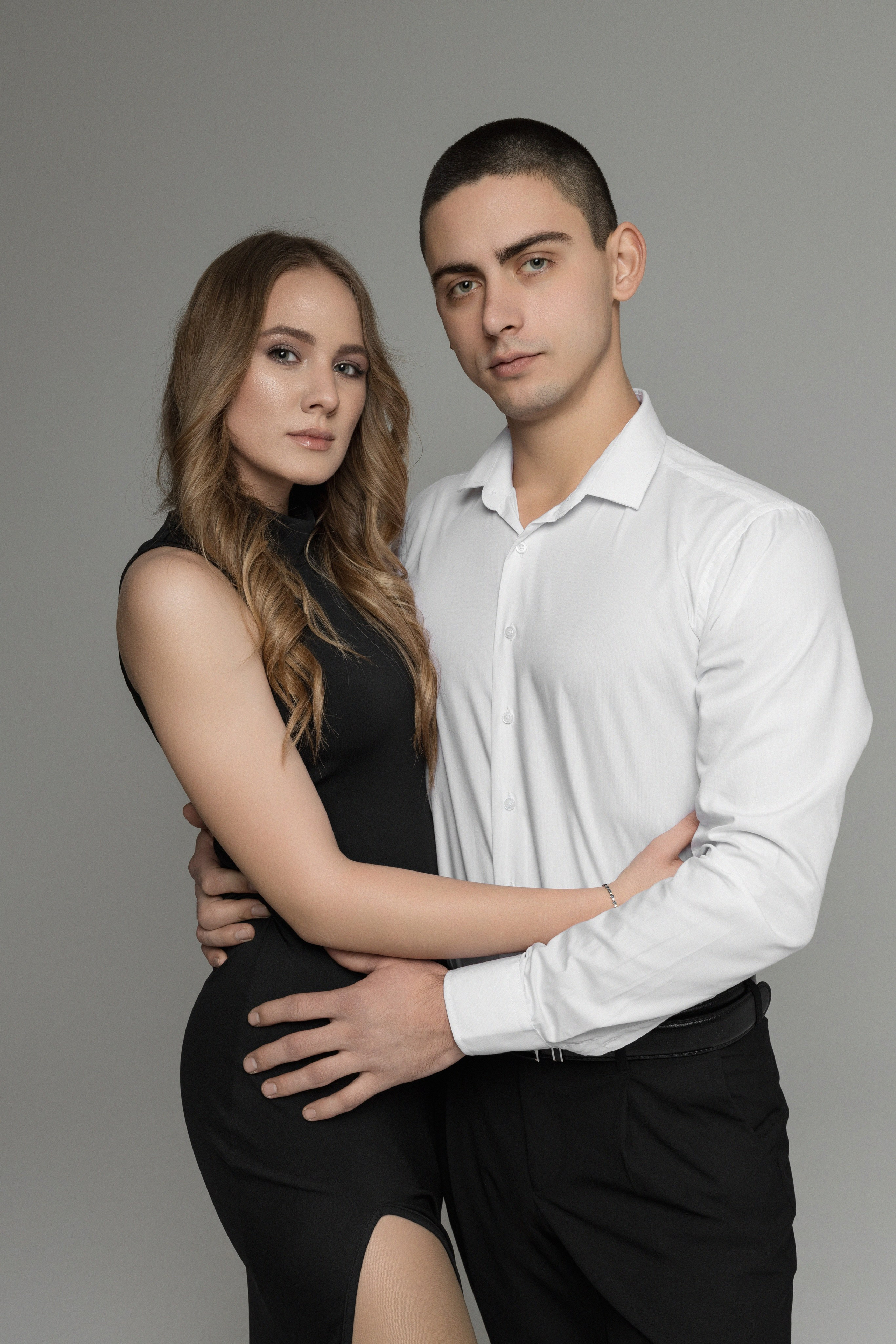 Семейная фотосессия в студии. Анастасия Безуглова- свадебный фотограф в Таганроге