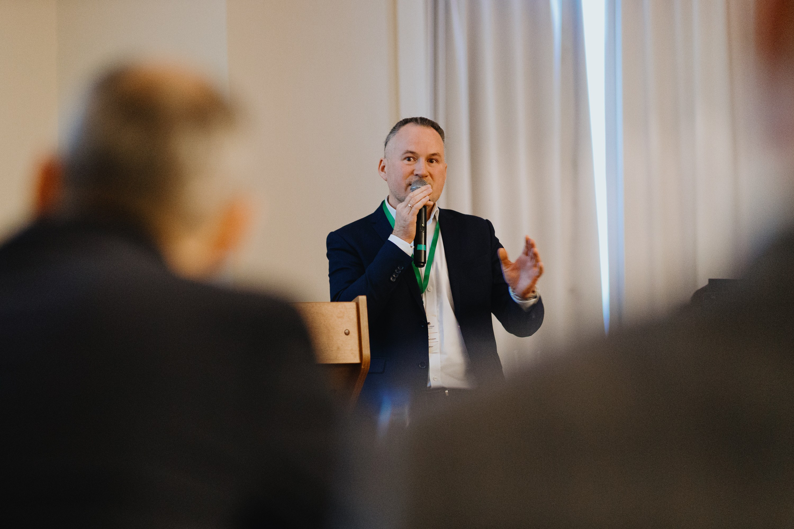 Nafta Club. Дискуссионный клуб. Фотограф Илья Чернов