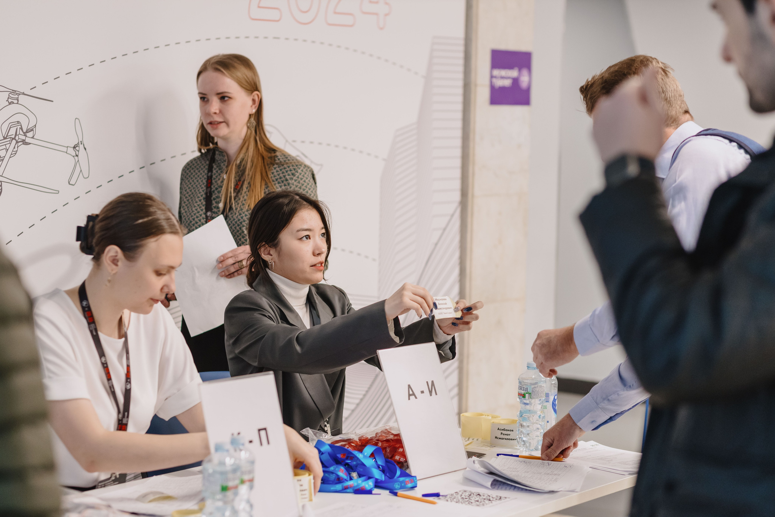 Конференция по БАС на базе МАИ. Фотограф в Москве Дмитрий Емельянов