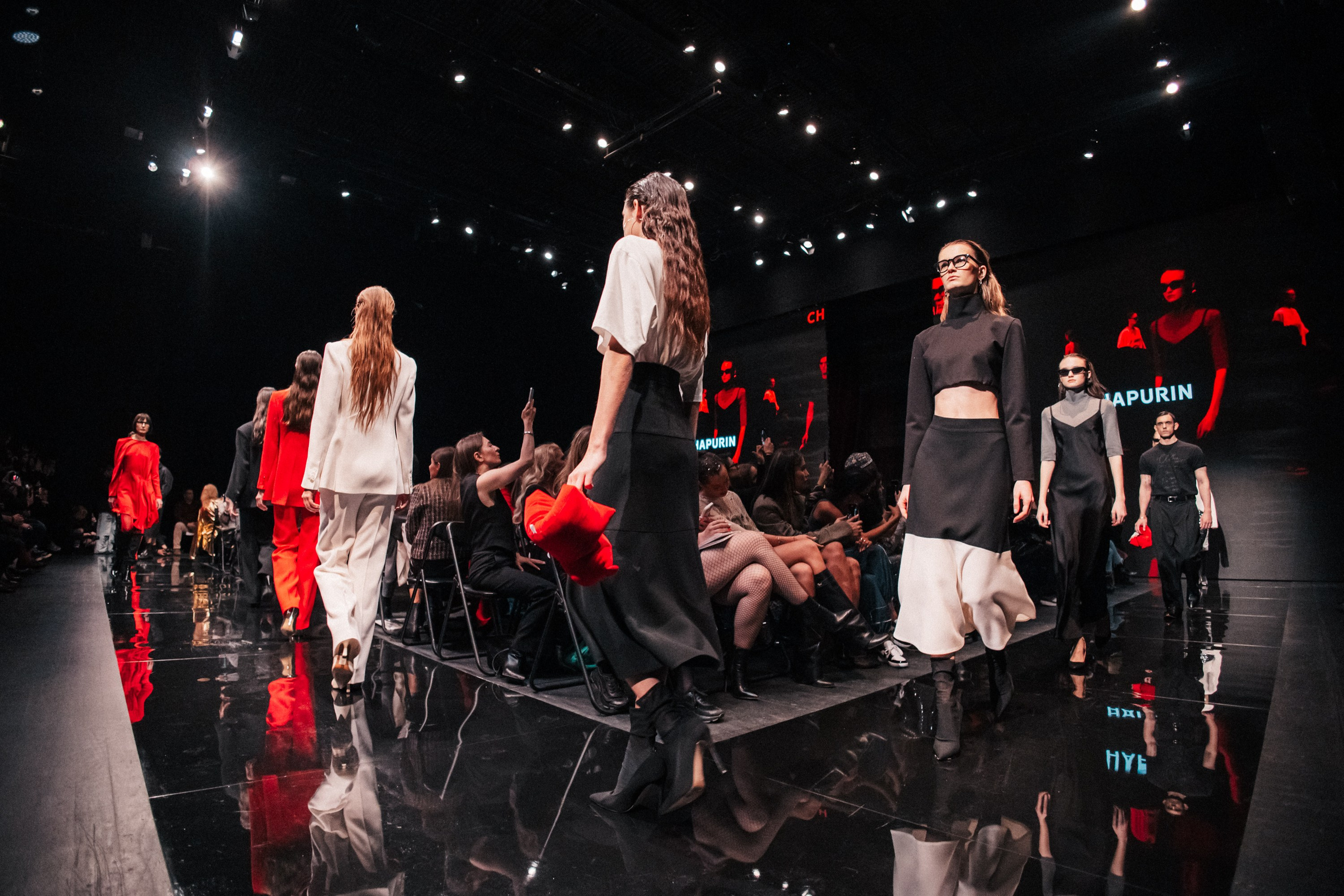 ST. PETERSBURG FASHION WEEK AW’24. Репортажный фотограф в Санкт-Петербурге Александр Паклин