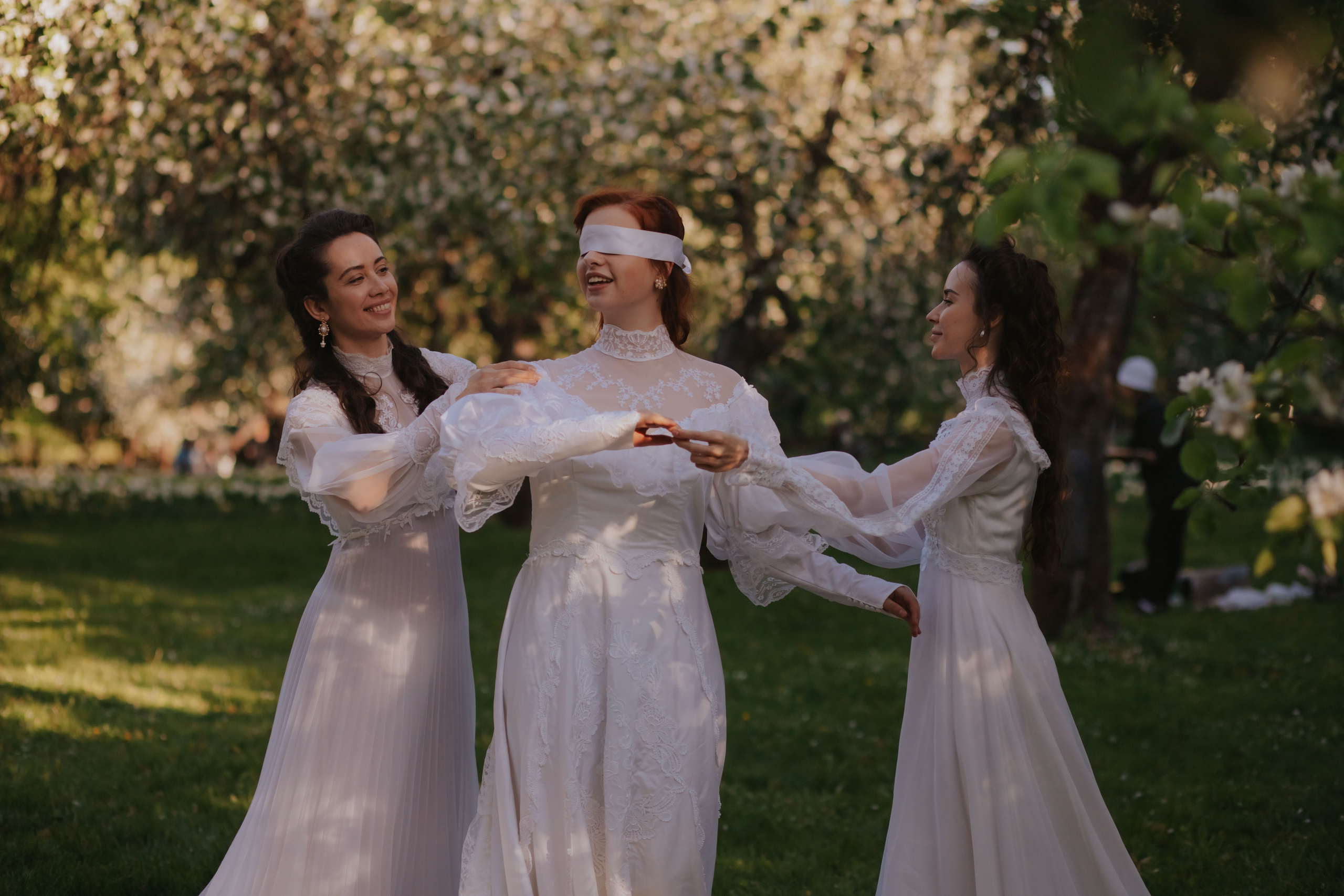 Яблоневый сад. Художественная винтажная фотография