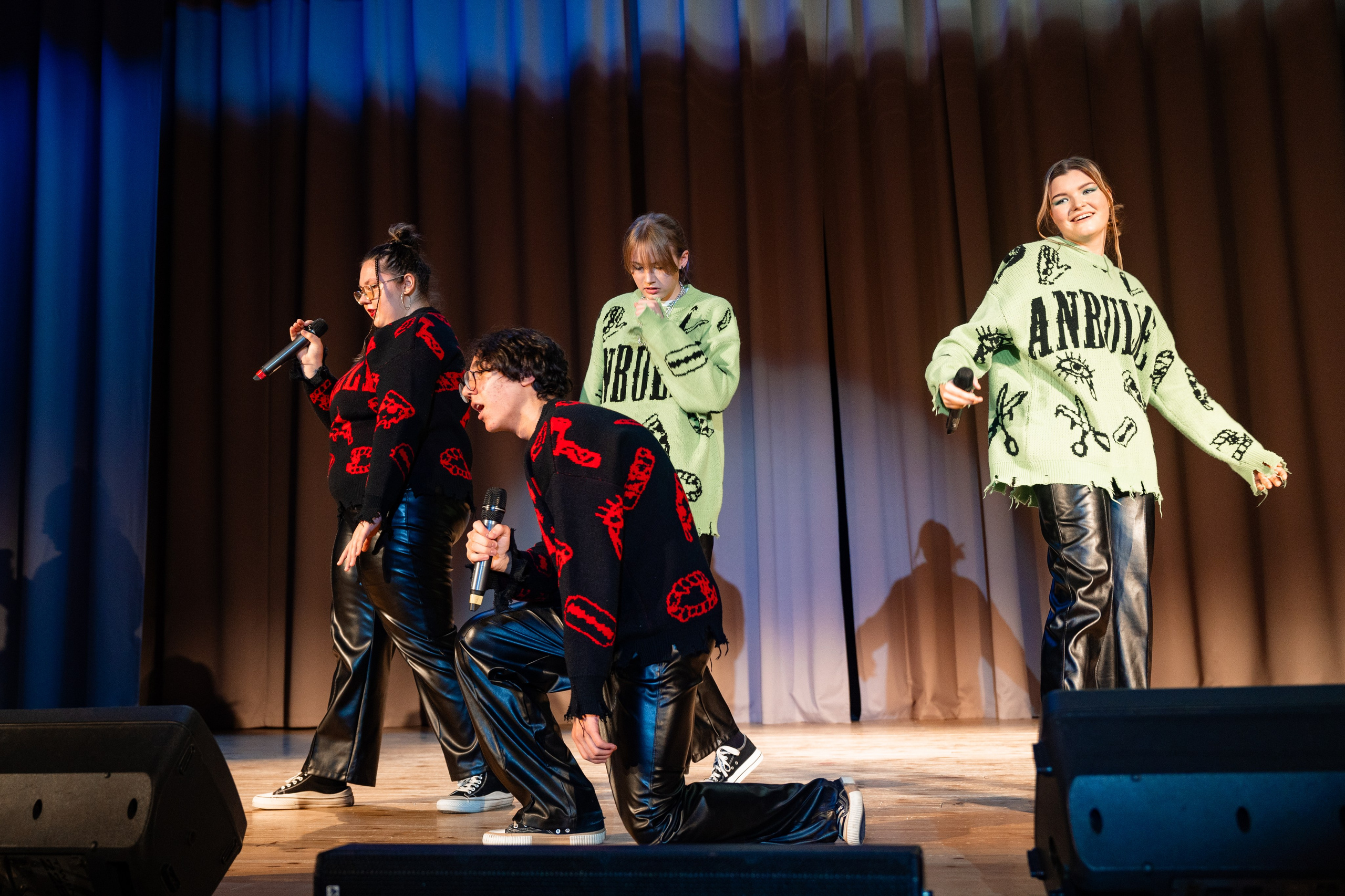 Концерт ДК Буривестник. Фотограф Никита Комаров