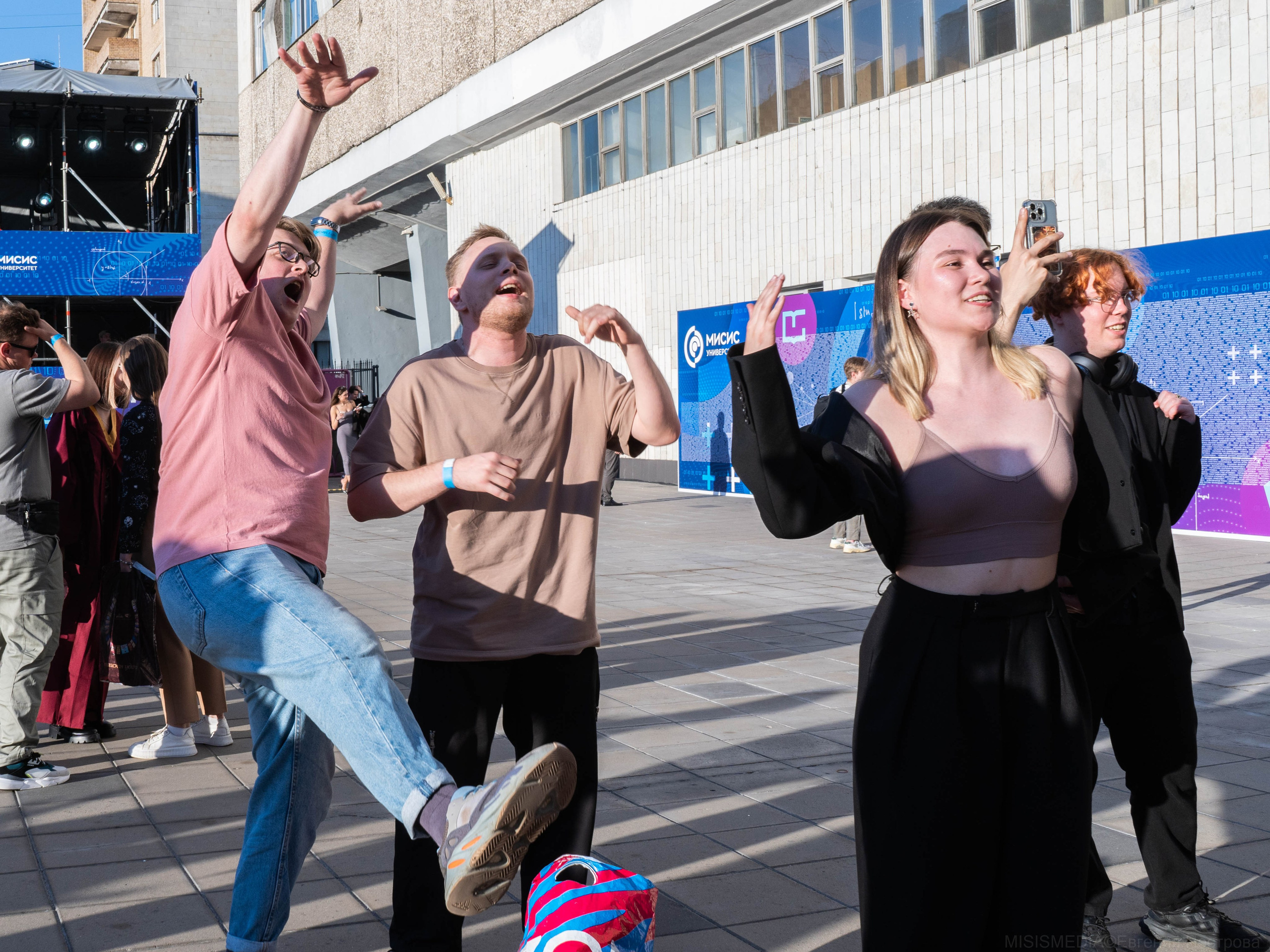 «МИР МИСИС — ЭТО МЫ!». Фотограф, оператор-монтажер, продюсер медиа проектов в Москве