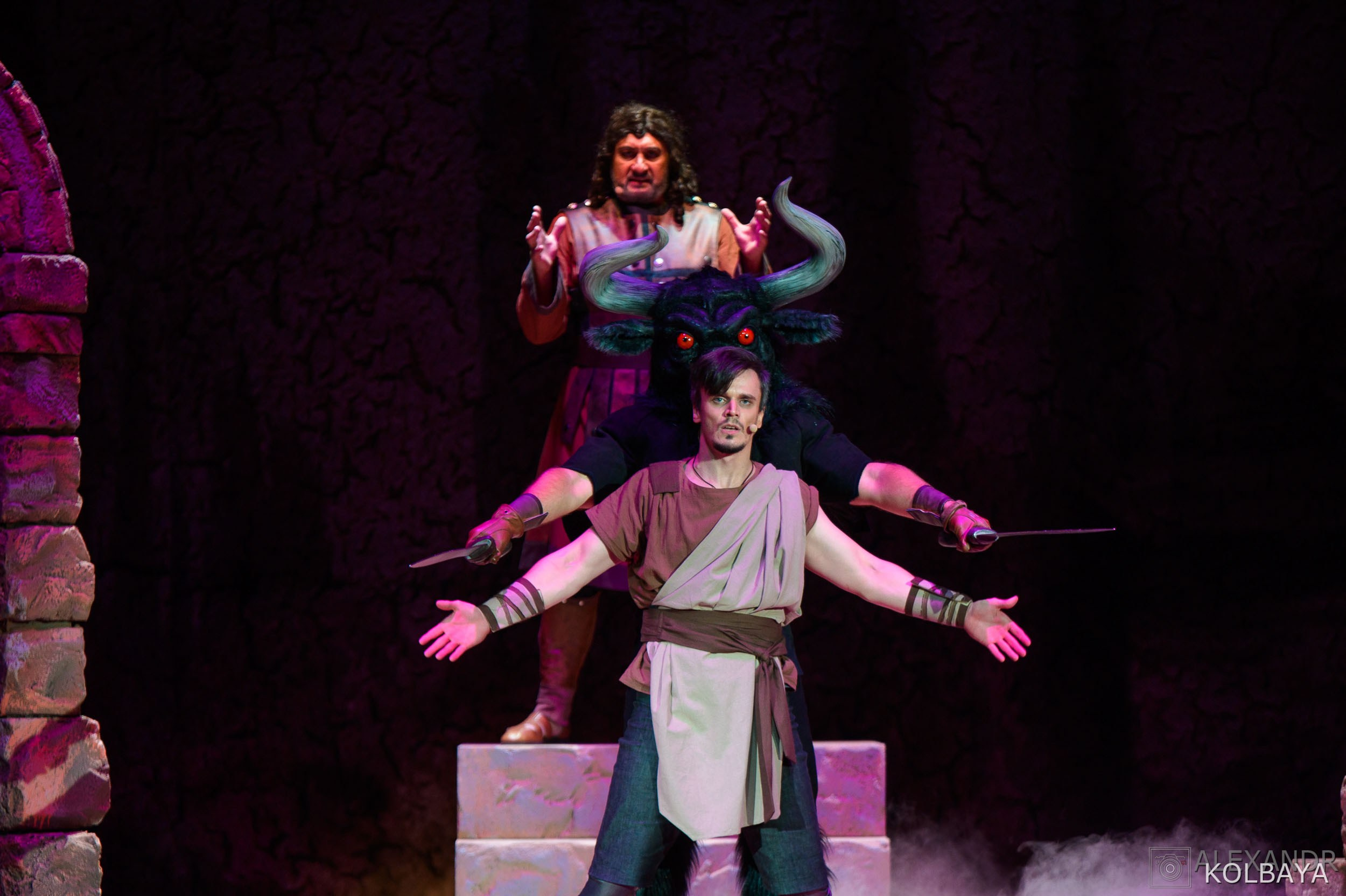 Фоторепортаж со спектакля Гладиатор в Театре Терезы Дуровой. Концертный и театральный репортажный фотограф в Москве Александр Колбая