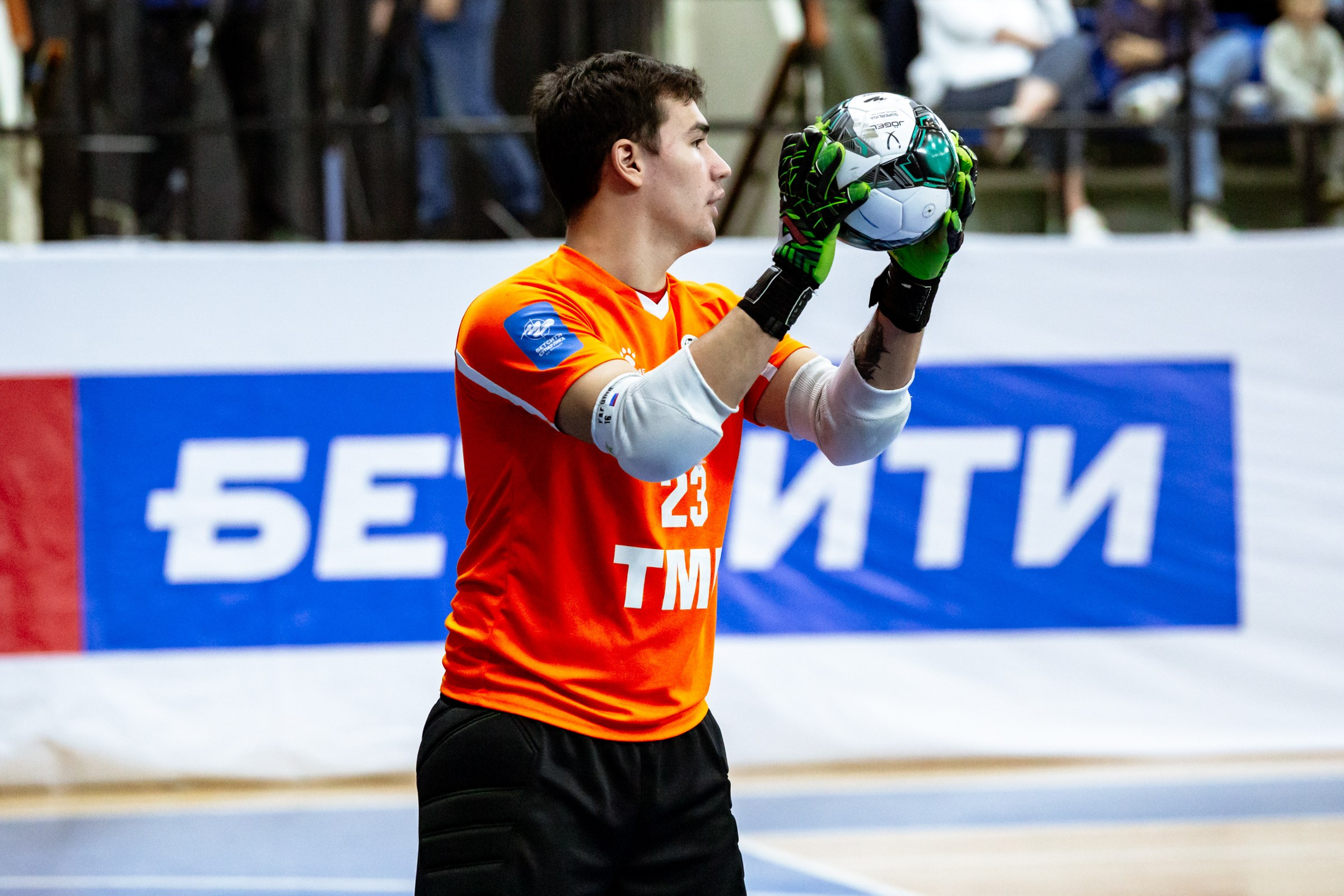 БЕТСИТИ Суперлига по футзалу | ИрАэро — Синара | 11.10.25. Фотограф в Иркутске Евгения Айвазова