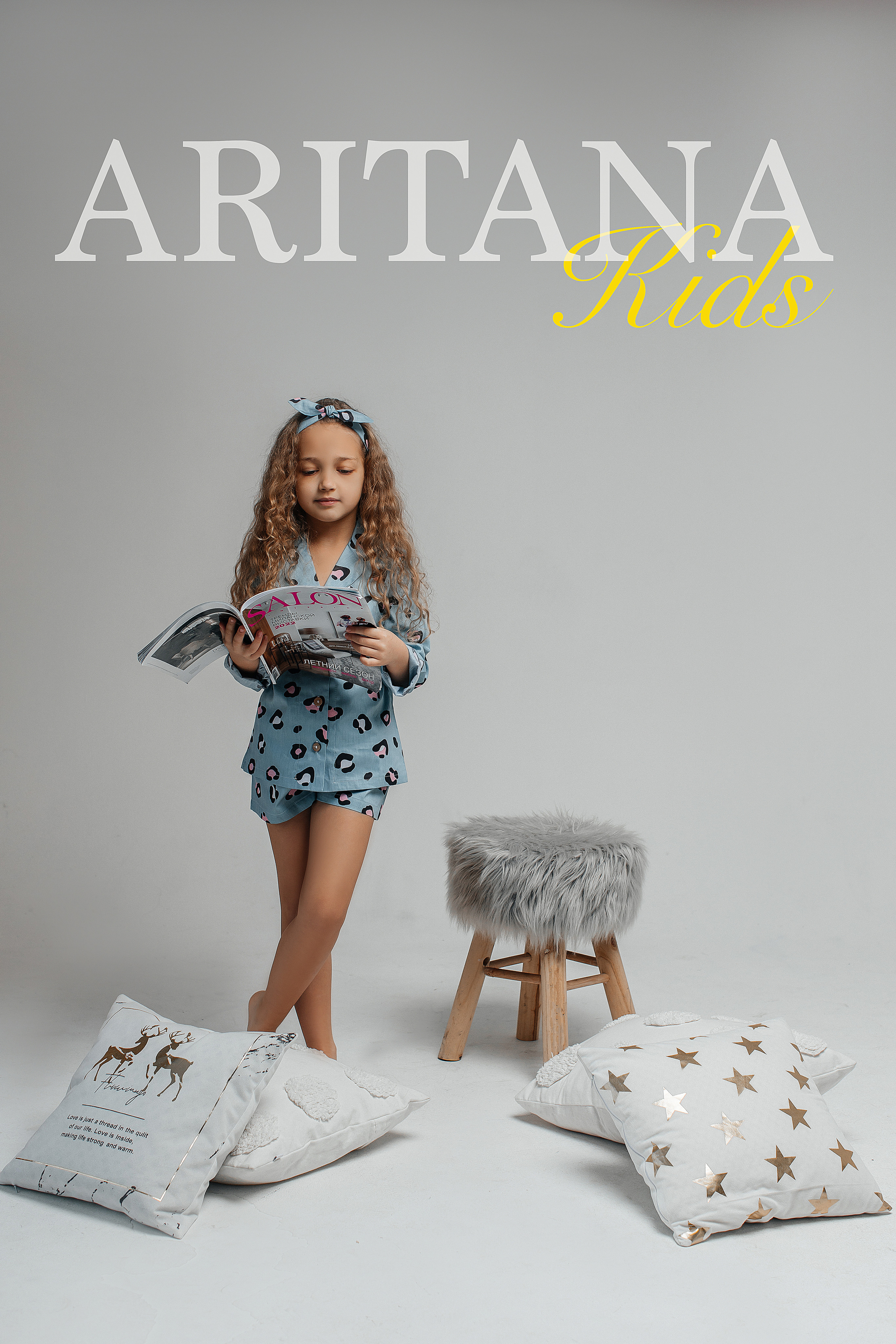 Студийная детская фотосессия. Фотосессия для бренда одежды.