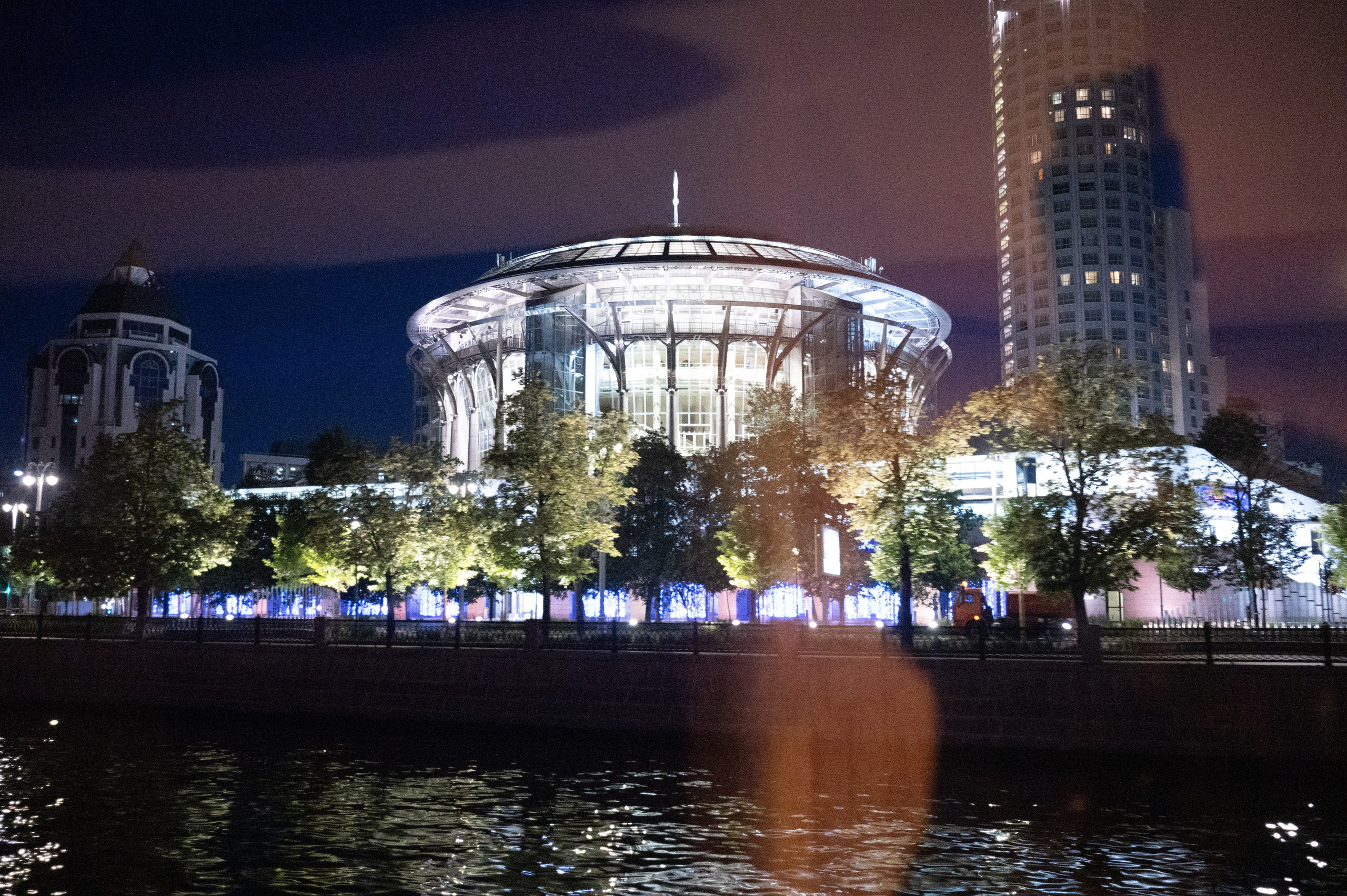 Выпускной вечер 11 класс на теплоходе. Детский и семейный фотограф г. Москва Оксана Катаджи