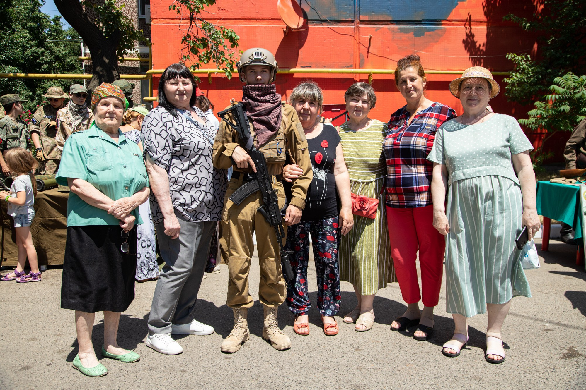 Открытие муралов памяти Героев СВО. Репортажный, промышленный и маркетплейс-фотограф Дмитрий Чернат