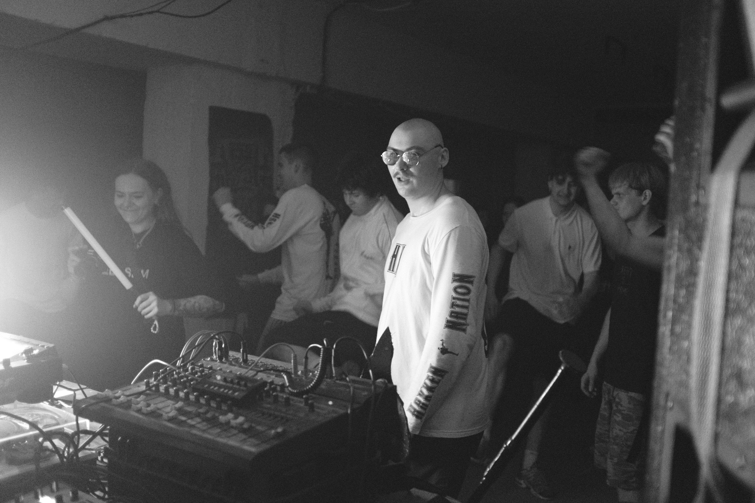 EBASHNYA. 19 июля 2025. Хардкор-габбер туса от команды Башня. Репортажный фотограф в Санкт-Петербурге Даниил Могута