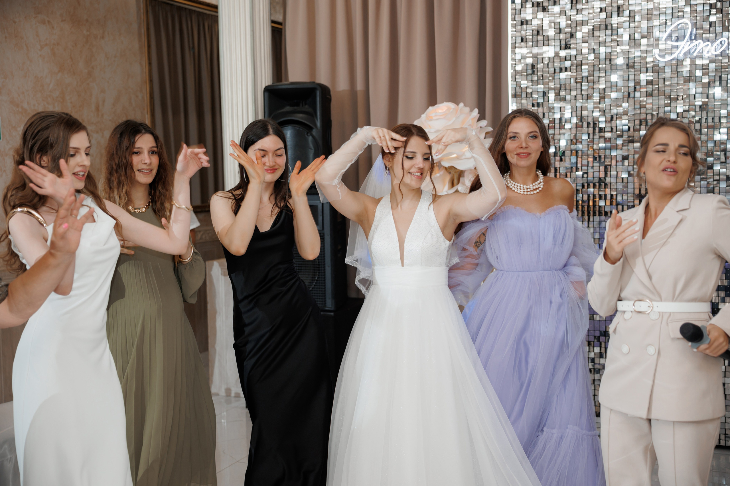 ЗАГС Бутово и Остафьево. Свадебный и репортажный фотограф (Москва, Королев и другие)