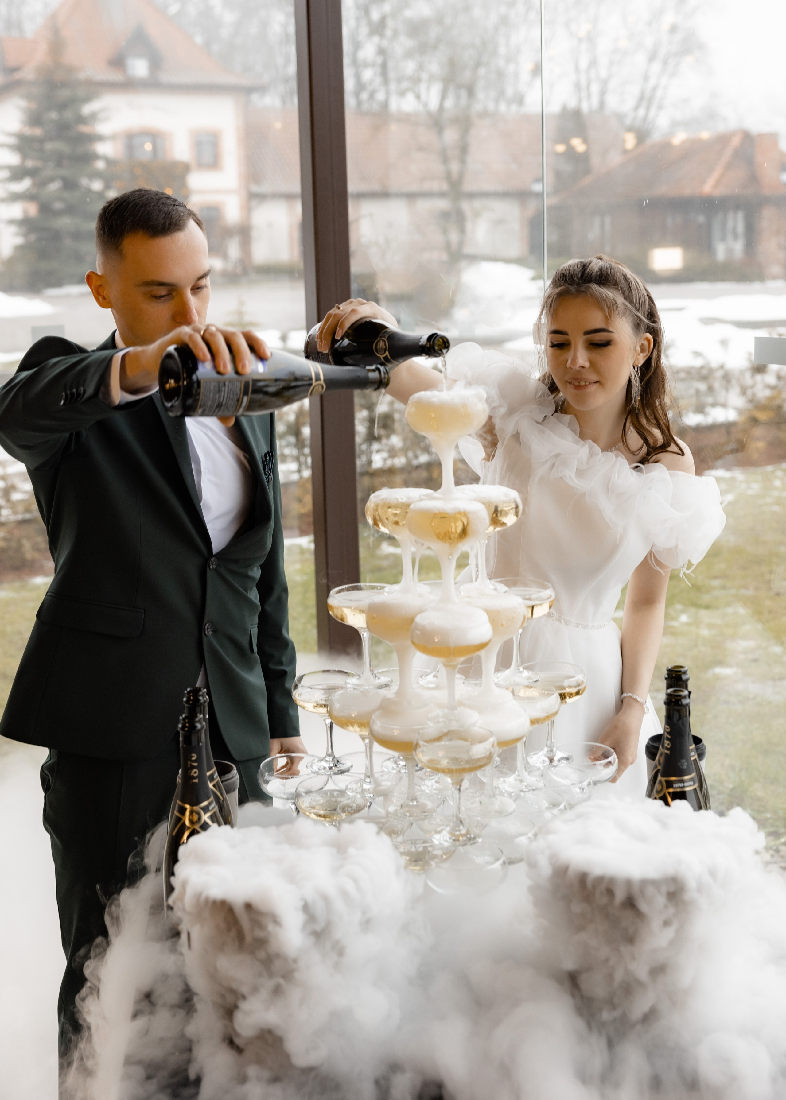 Банкет Усадьба зал «Конюшня». Свадебный фотограф Калининград