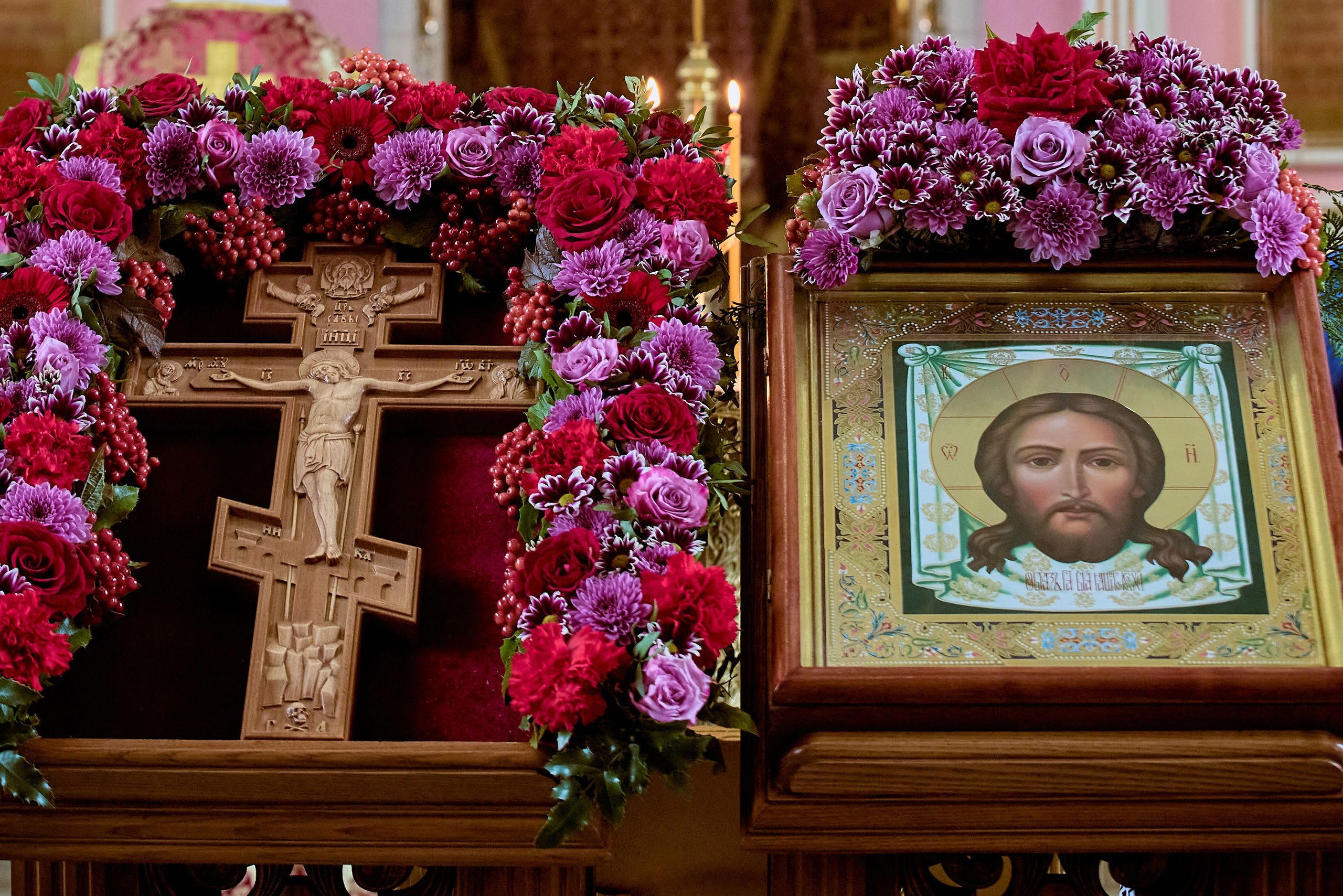 Фотографии с праздника Изнесение Честны́х Древ Животворящего Креста Господня