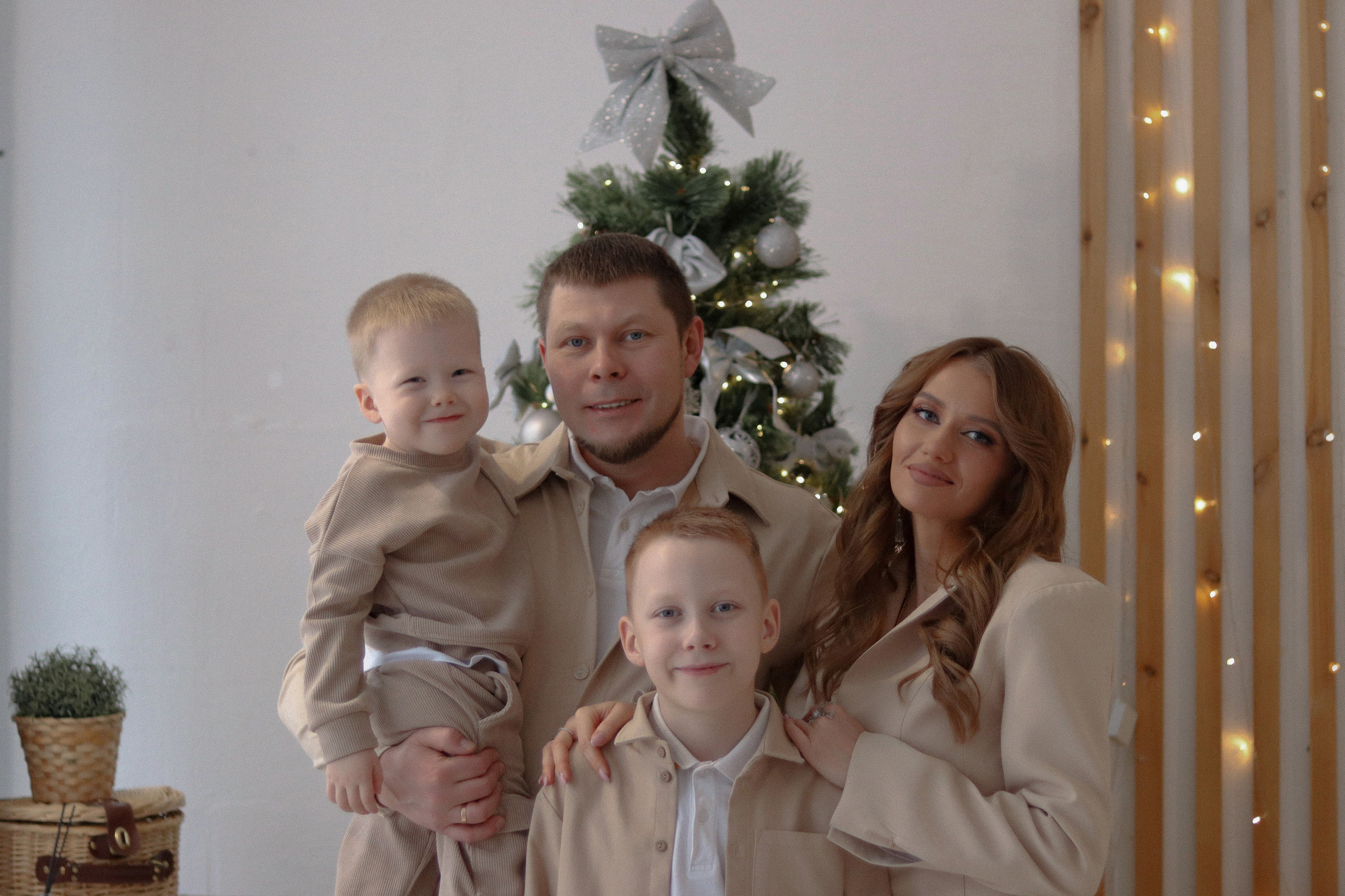 Семья Юли, Жени, Платона и Мирона. Фотограф Самара Лена Мандарин