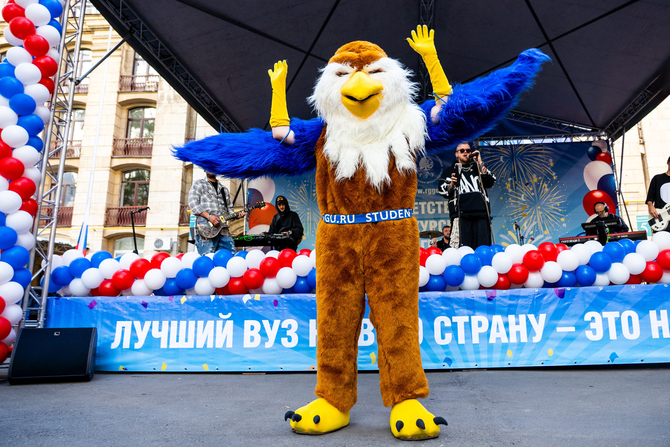 Посвящение в студенты в РГГУ. Репортажный фотограф в Москве Легкая Софья