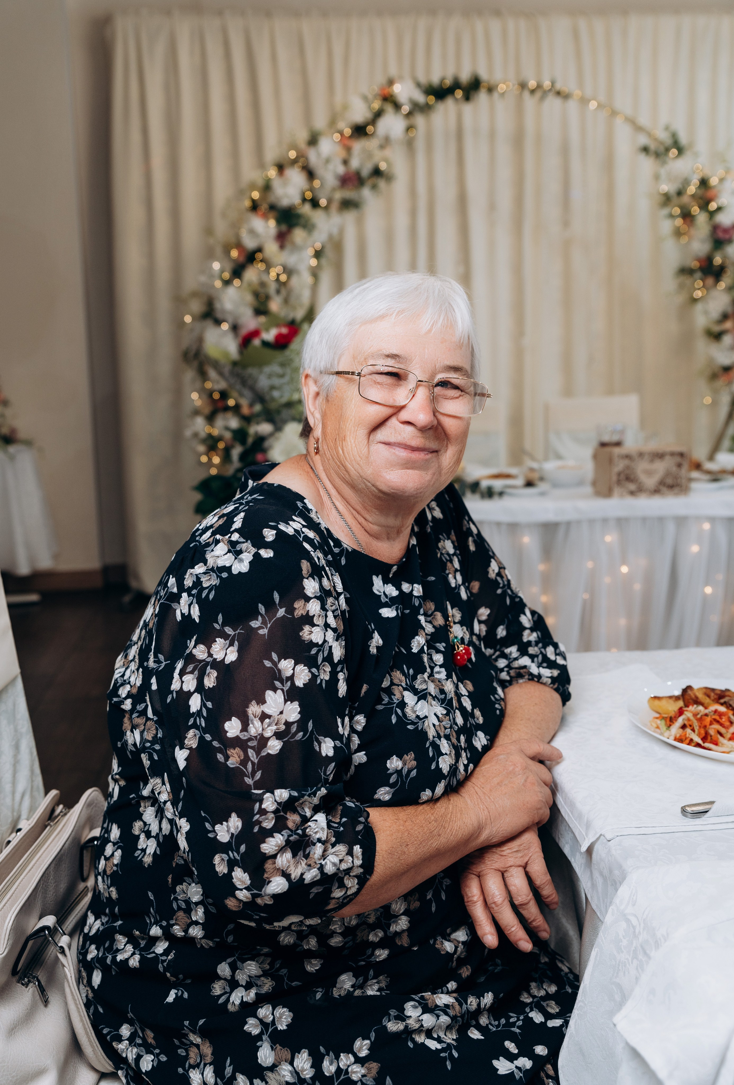 Прогулка, регистрация, банкет. Фотограф в Новосибирске