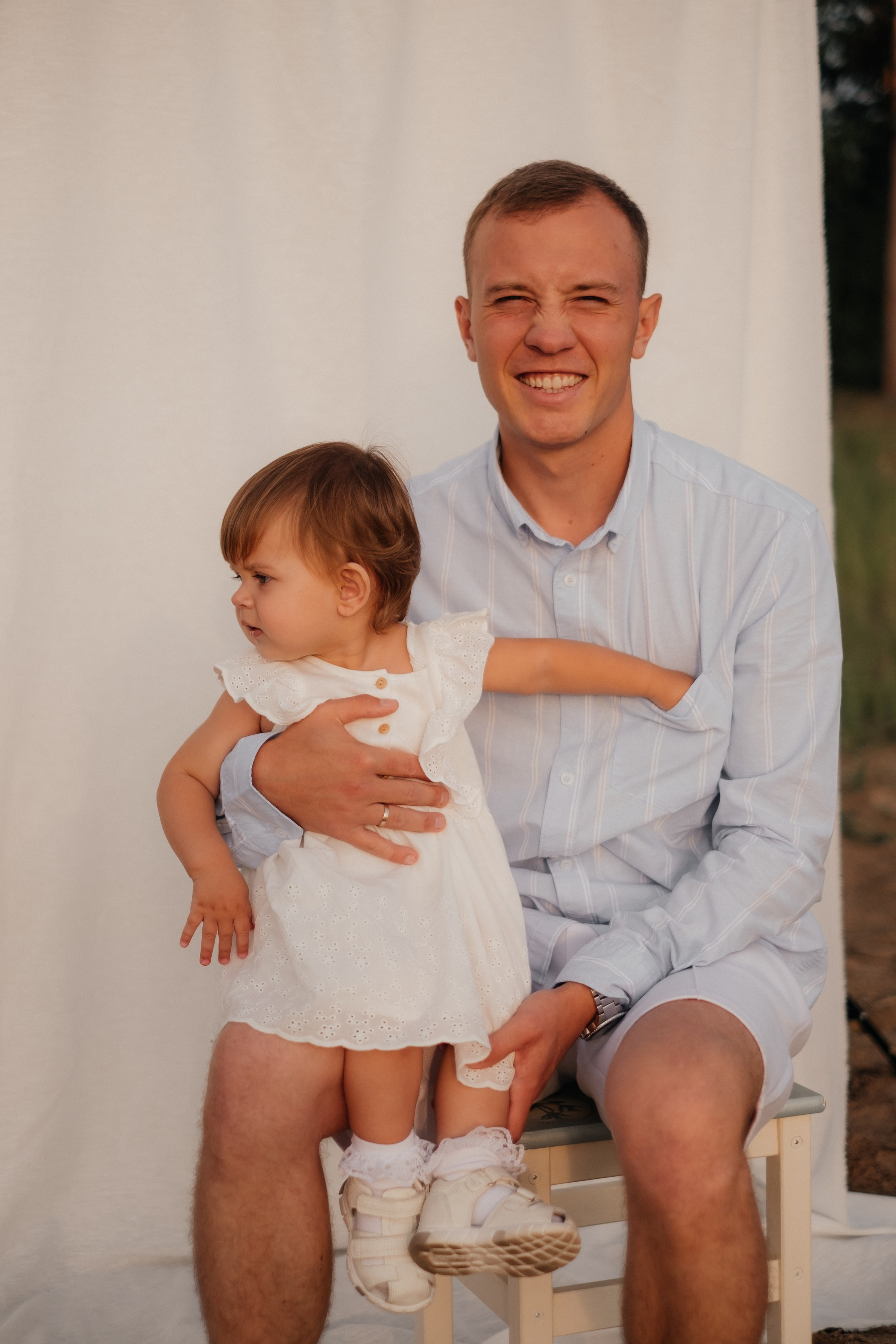 Алина, Ярослав и Тая на берегу. Фотограф в Новосибирске Диана Ильиных