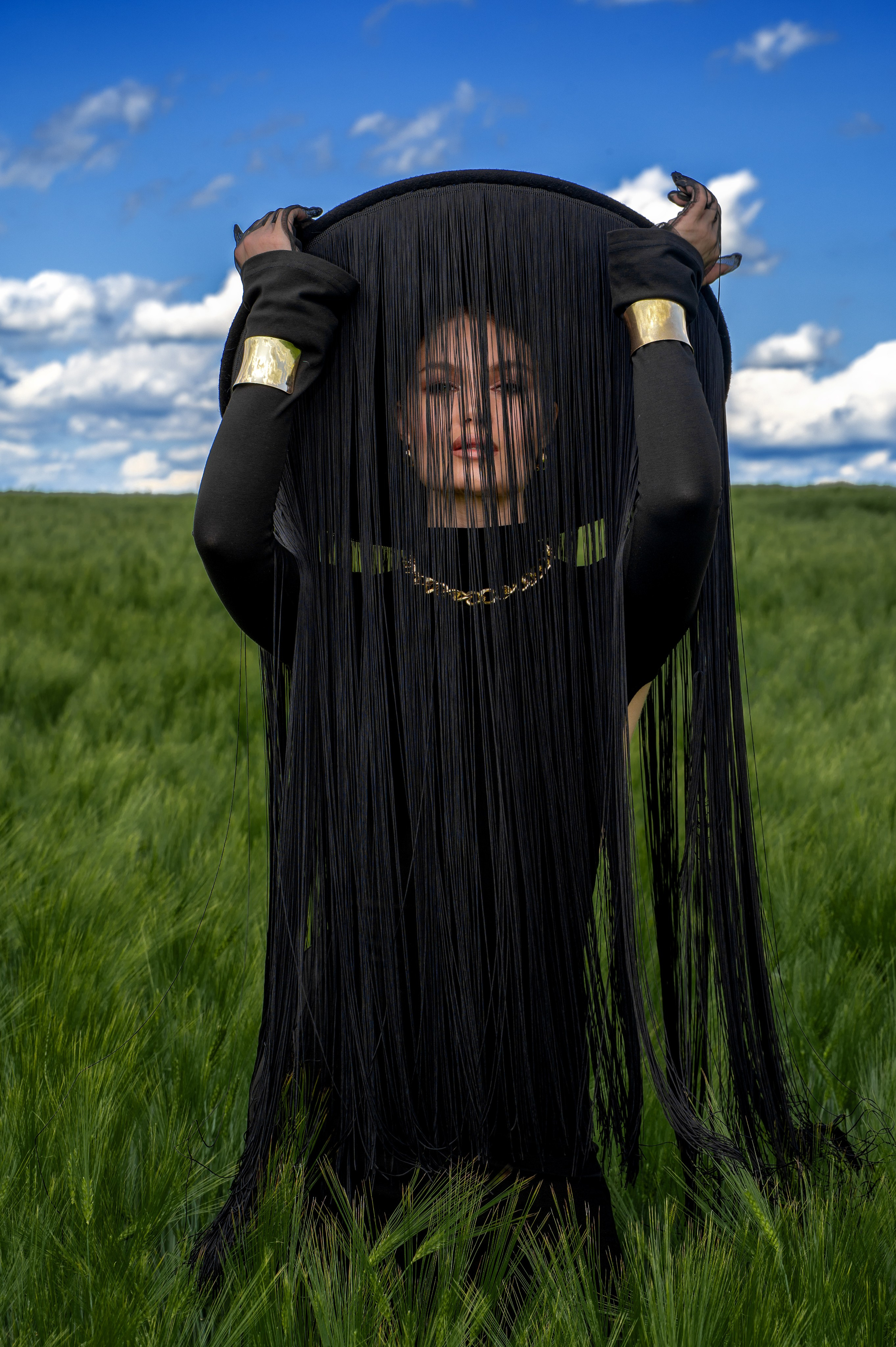 фотограф беларусь, индивидуальная фотосессия, съемка со стилизацией образа, фотограф Минск, женская фтосессия, портрет, съемка в поле, стильная съемка, фотосессия с готовым образом, как найти фотографа, фотограф Ольга Шаповалова. фотограф Беларусь, женская фотосессия, прогулочная съемка, стрит фотосессия, съемка с готовым образом 