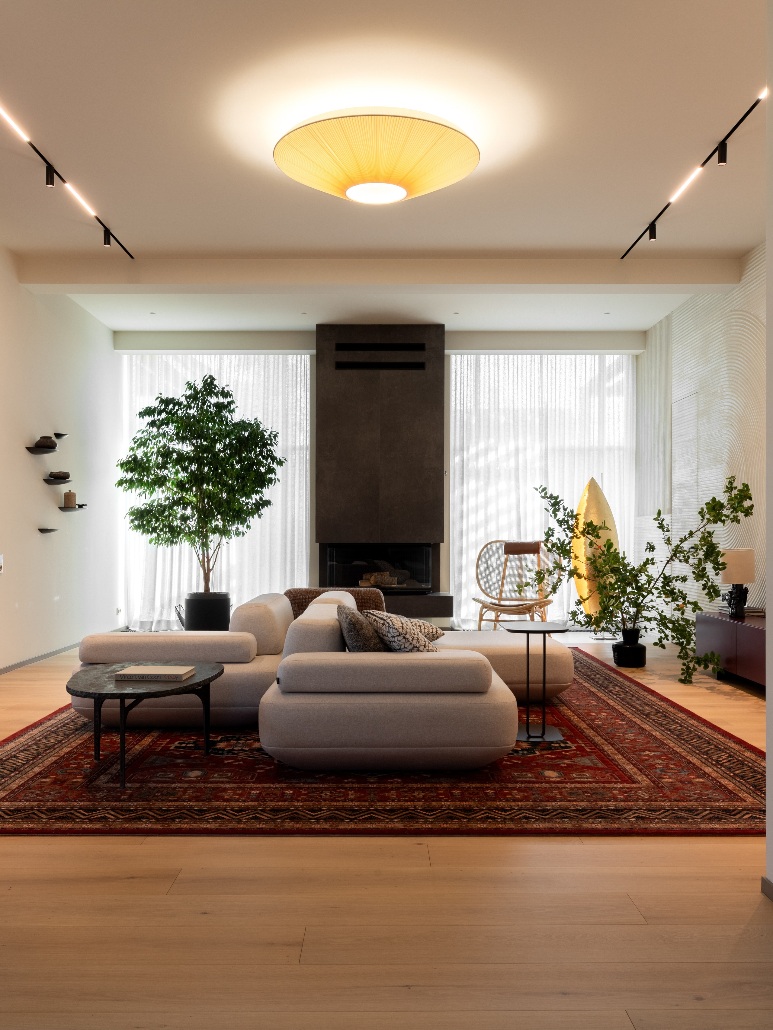 Съемка дома в Петергофе для BRIGHT BURO. Интерьерный фотограф в Санкт-Петербурге Ксения Сорокина