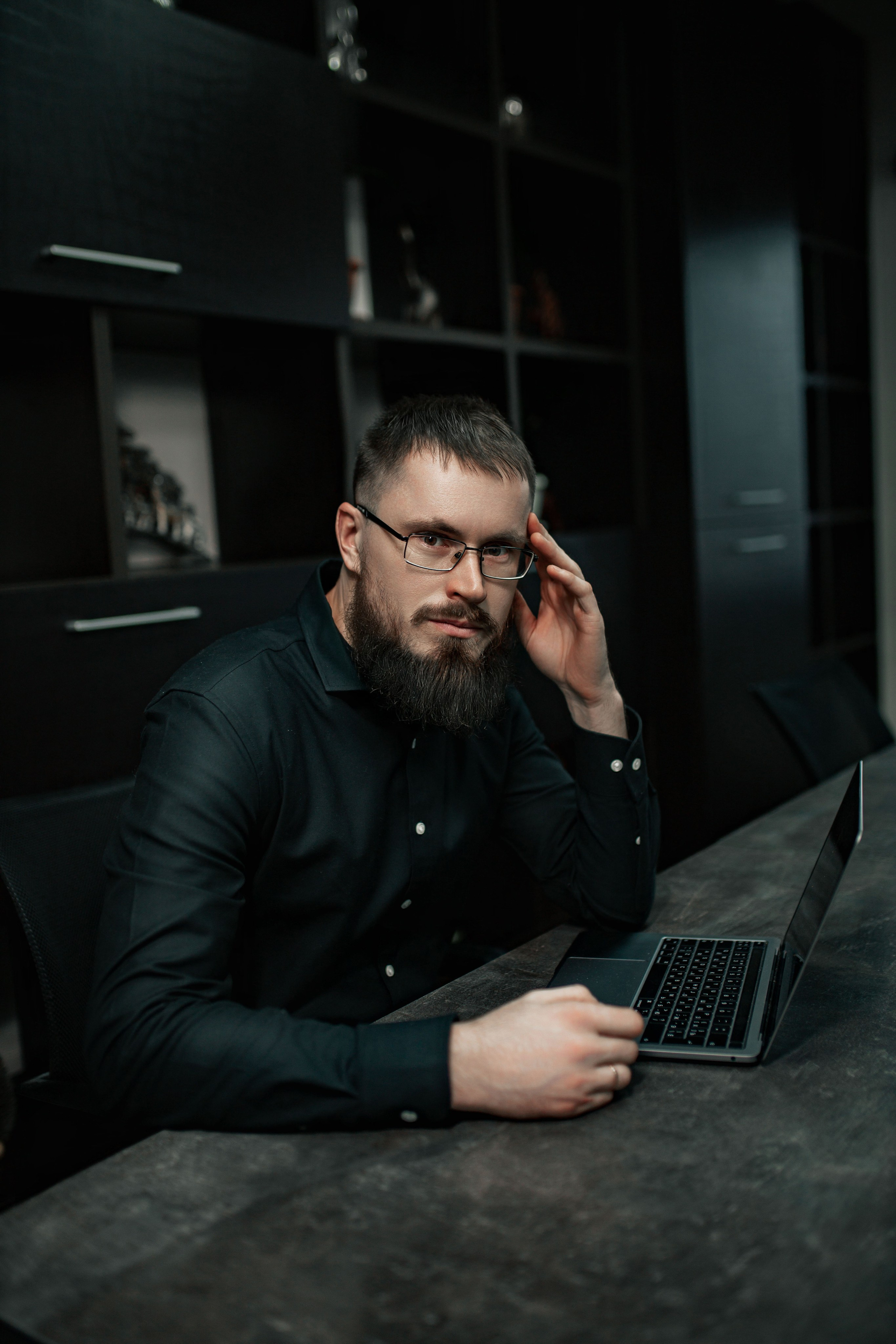 Владимир, бизнес потрет. Бизнес фотограф Ижевск — Назаров Роман