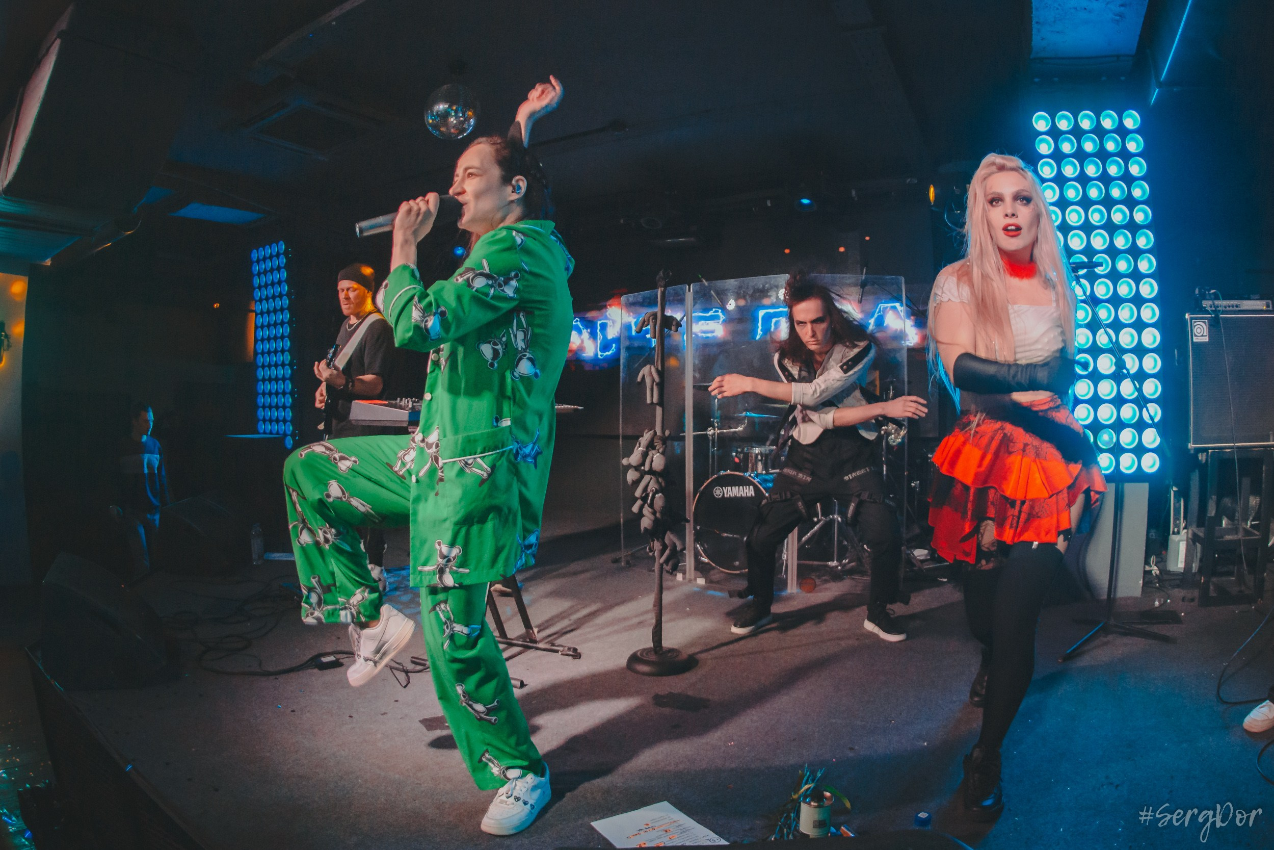 Дайте два, Мумий Тролль бар, Москва, Д2, МТ, День рождения группы, Юбилей, Люся Махова, презентация альбома, Простые радости в краю беспечных зомби, 26.11.2023, SergDor, 26 ноября 2023 года, #SergDor