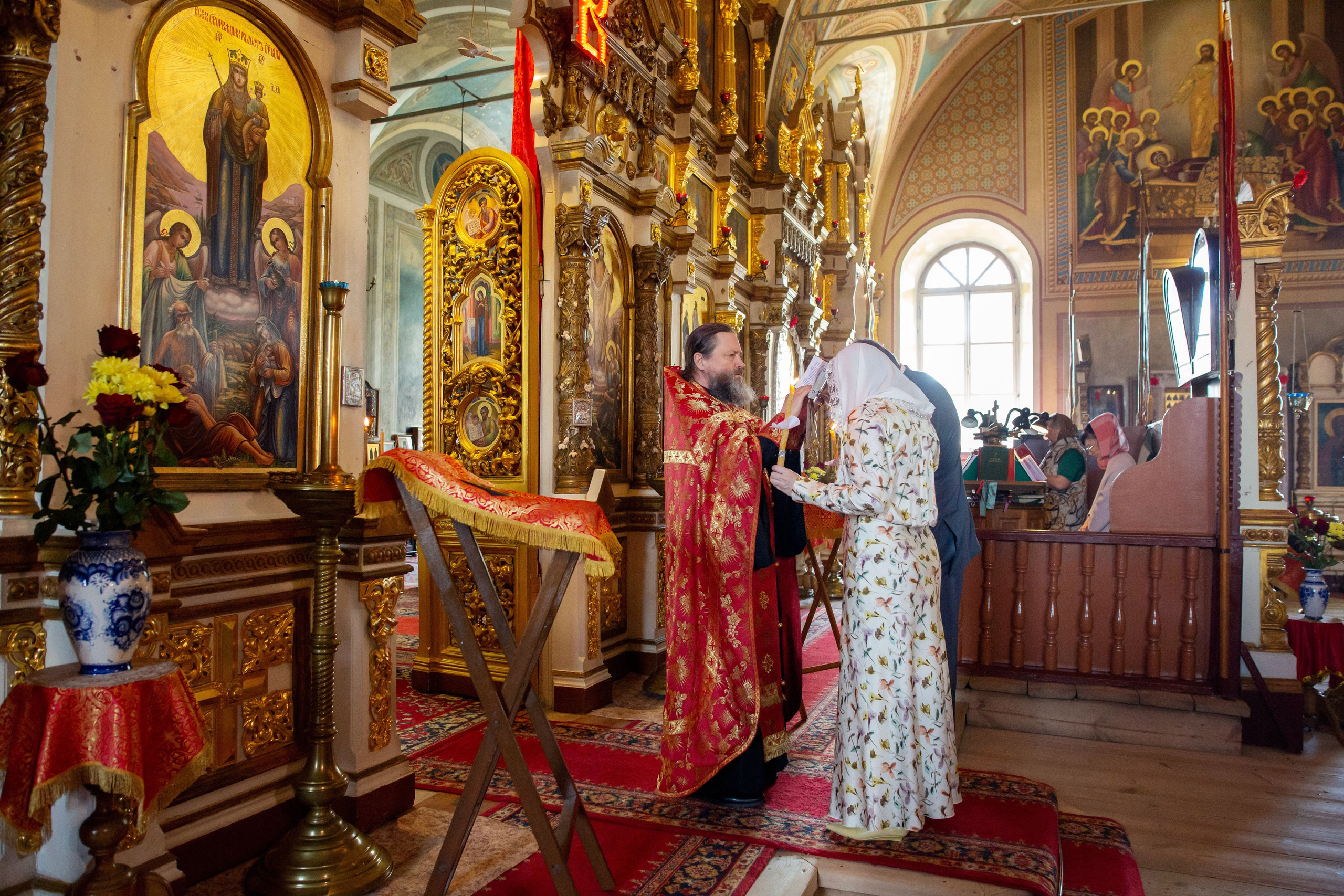 Венчание Сергей и Анна Воскресенский храм. Семейный и детский фотограф Анна Петракова