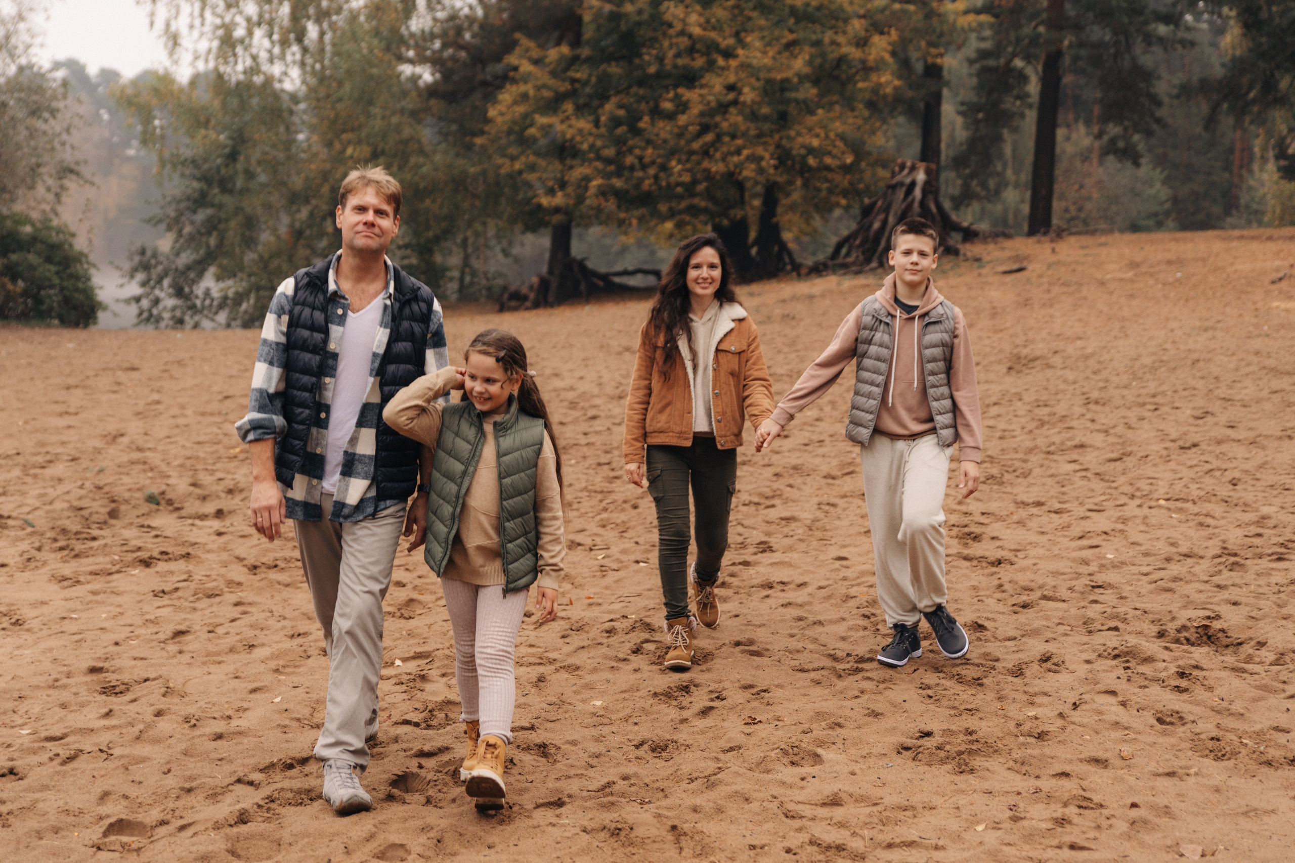 Алина, Саша, Андрей и Полина. Семейный фотограф В Москве Александра Дейкун