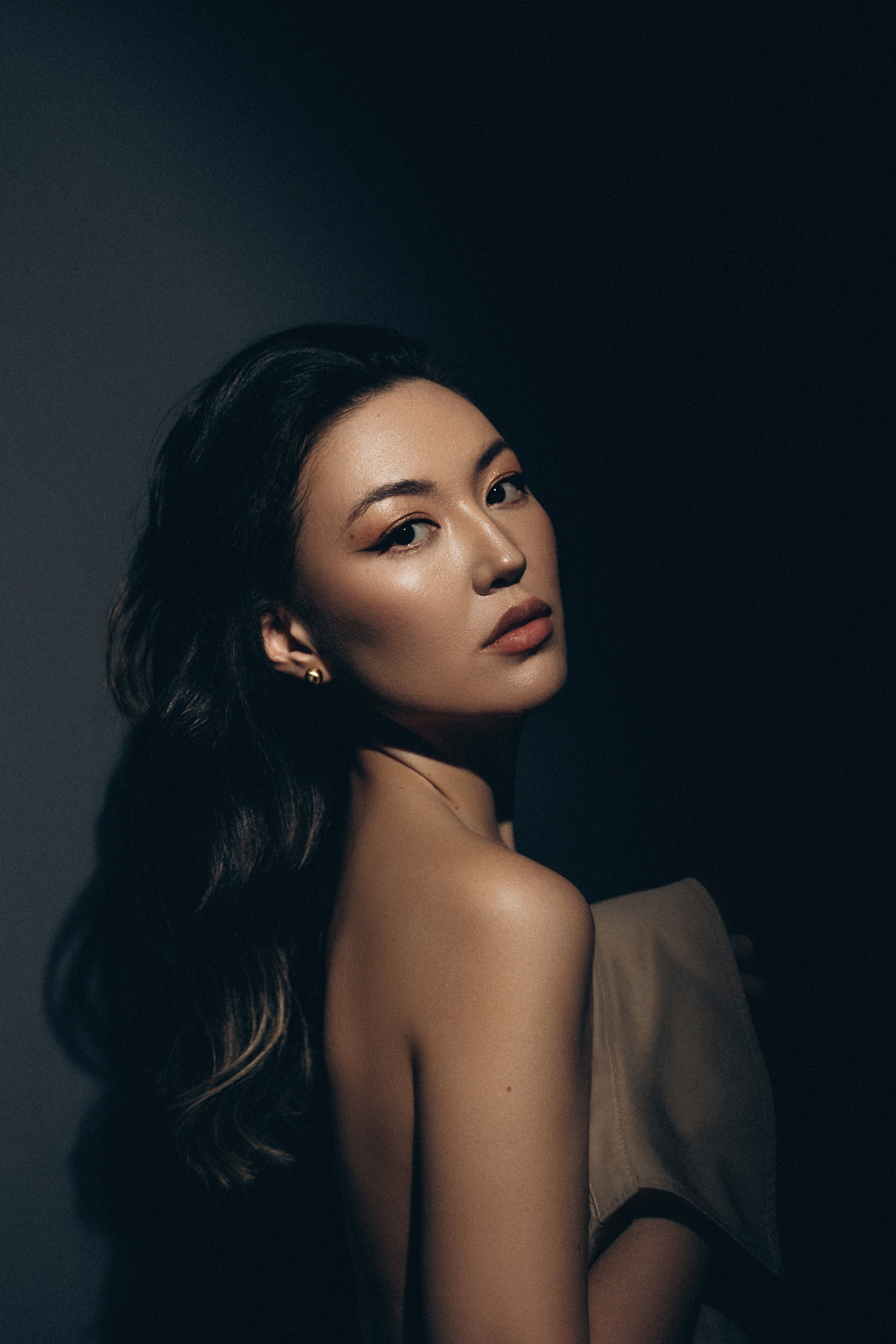 Индивидуальная фотосессия Алматы. Фотостудия Алматы — 2 Stula.Studio | Аренда залов