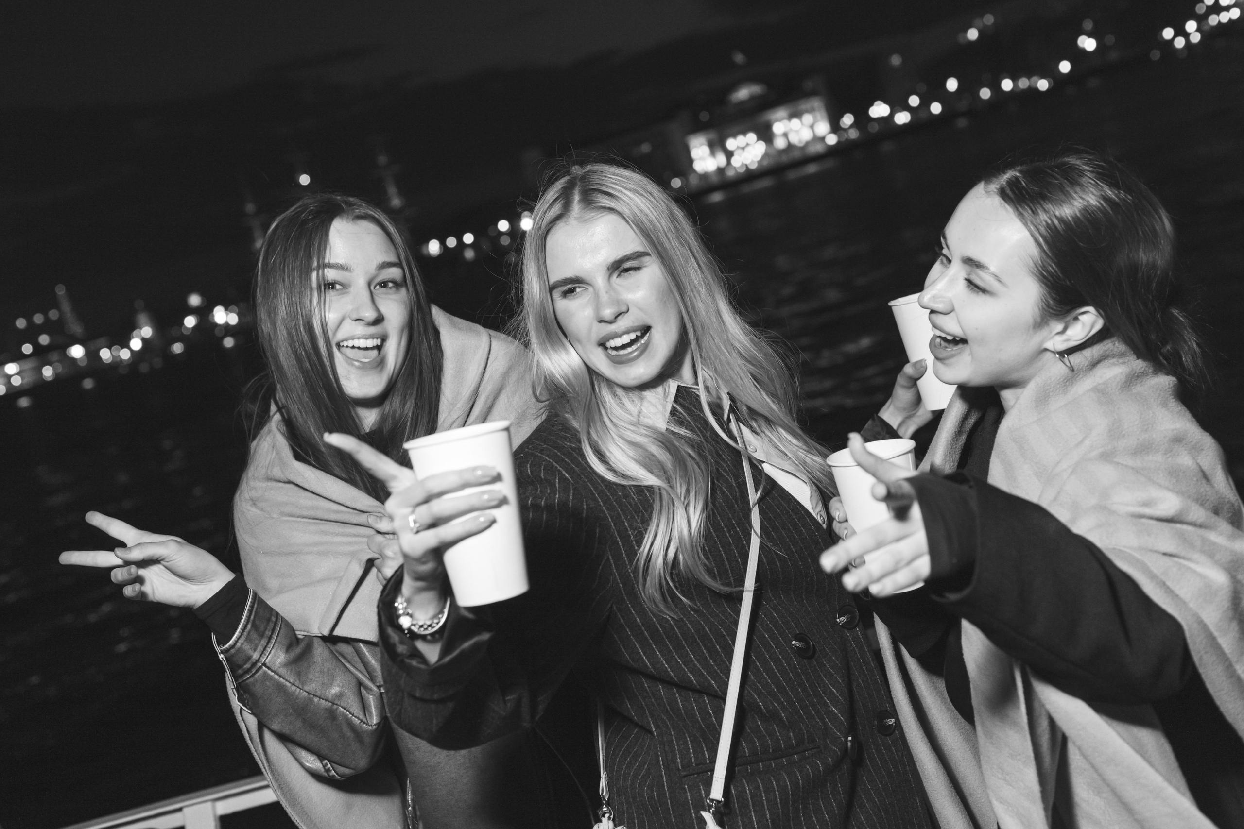 Зеркало ночного города. Фотограф в Санкт — Петербурге Валерий Гаухман