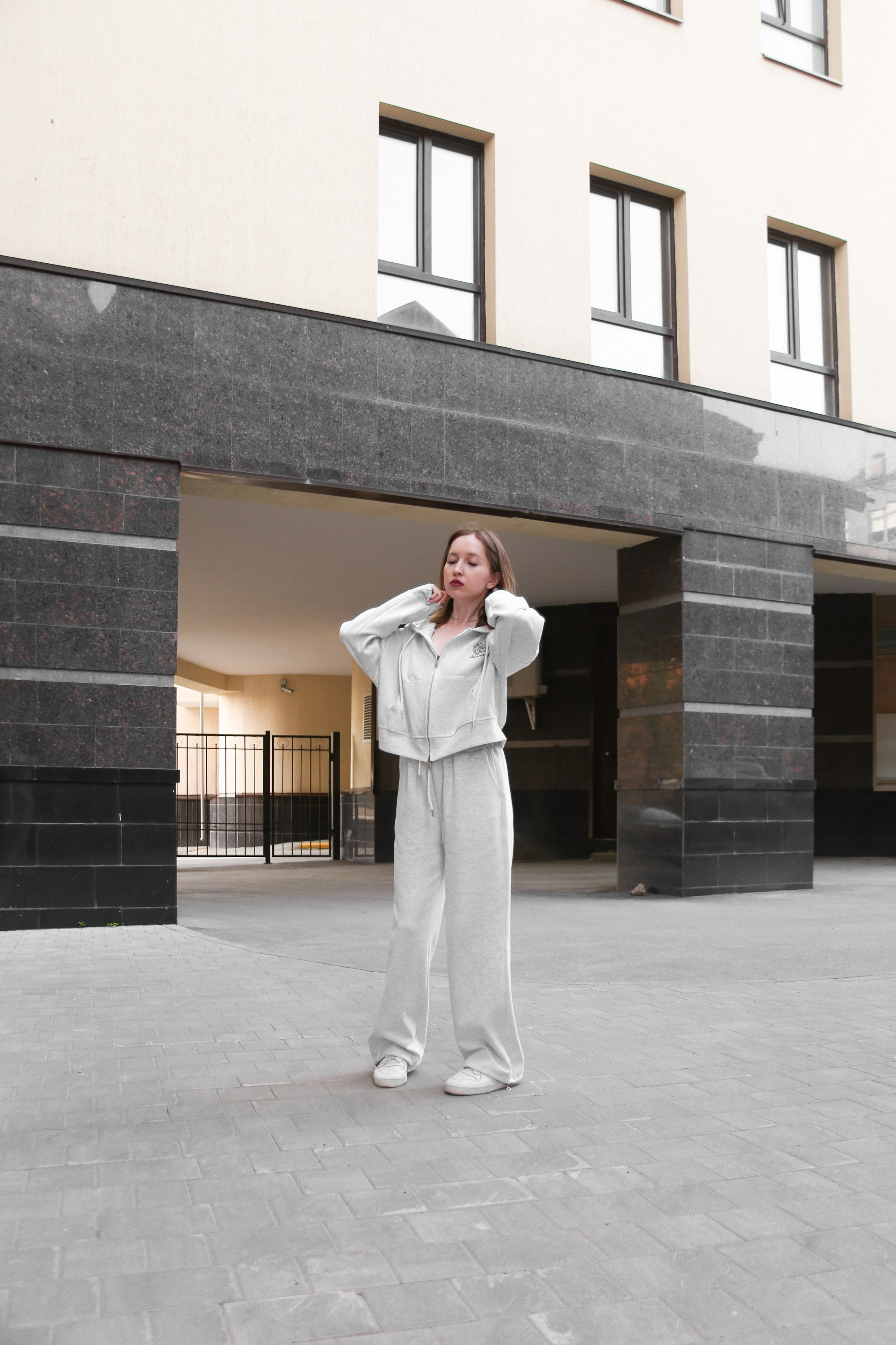 Алина на прогулке. Фотограф Пермь. Фотосессия в фотостудии Перми и на свежем воздухе