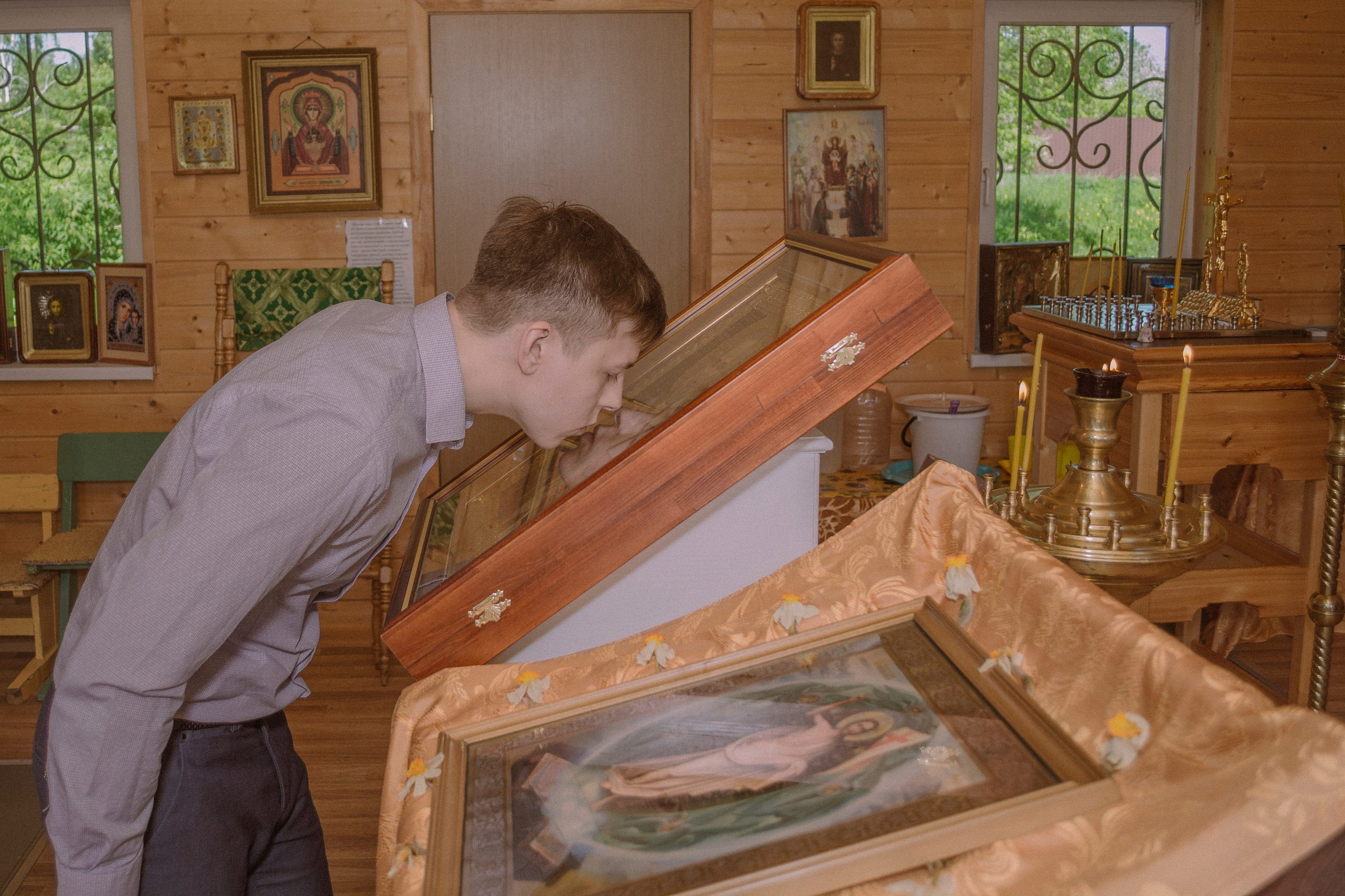 Крещение Василисы в храме Николая Чудотворца в д. Старый погост. Фотограф Евгений Егоров