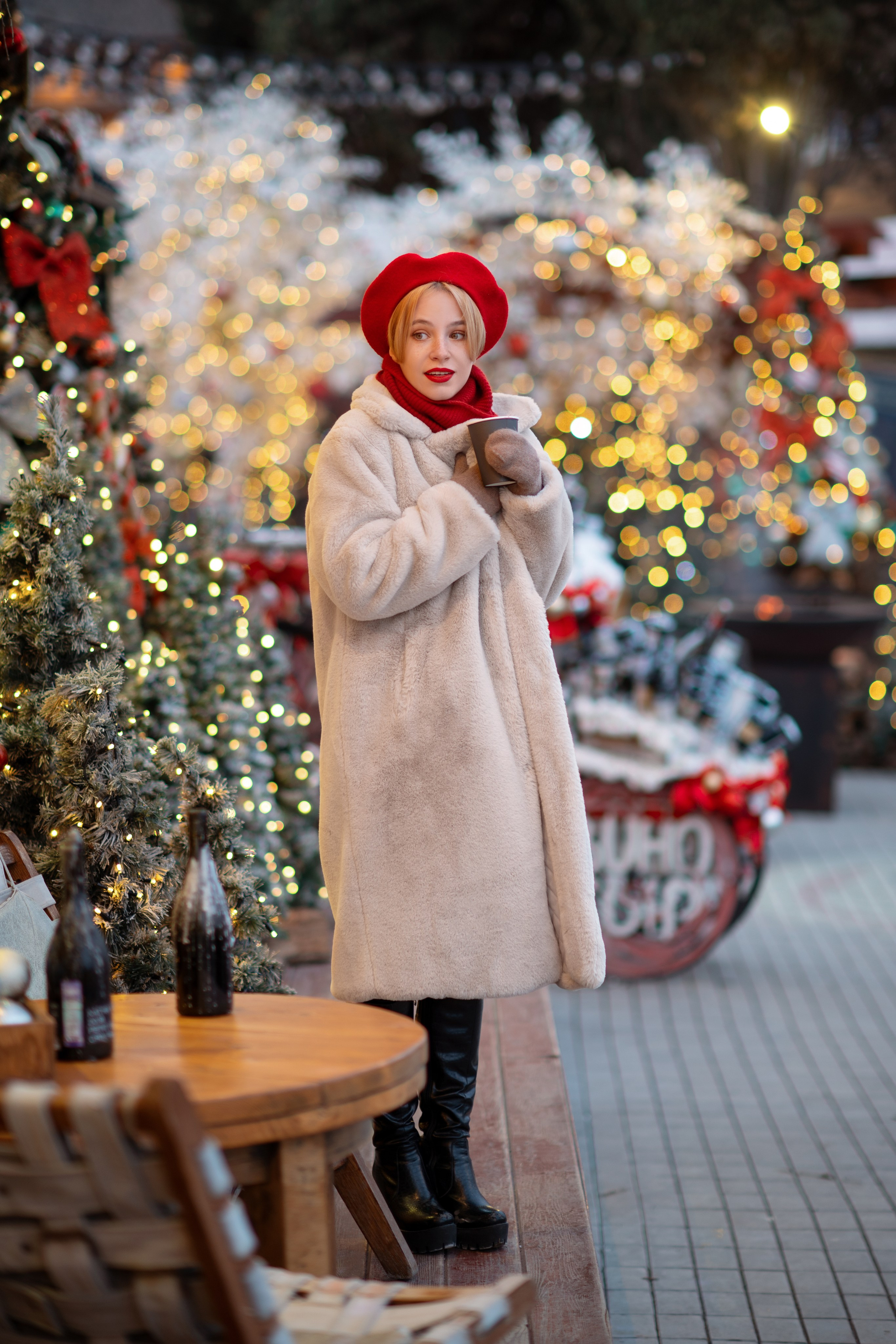 Фотосессия в кафе "Вино и Сыр" в Алуште