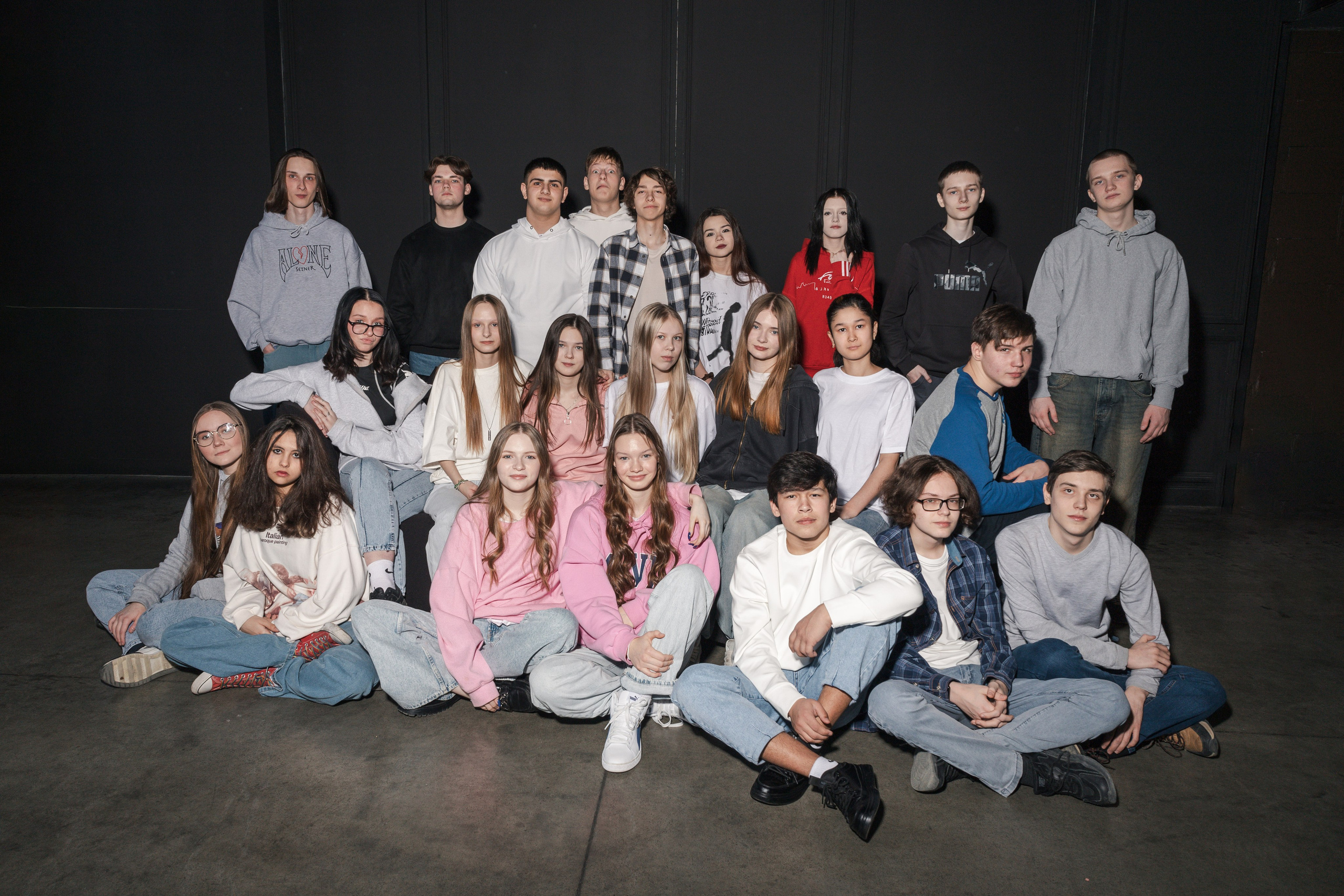 9 класс в студии. Фотограф Елена Балакина (Челябинск)