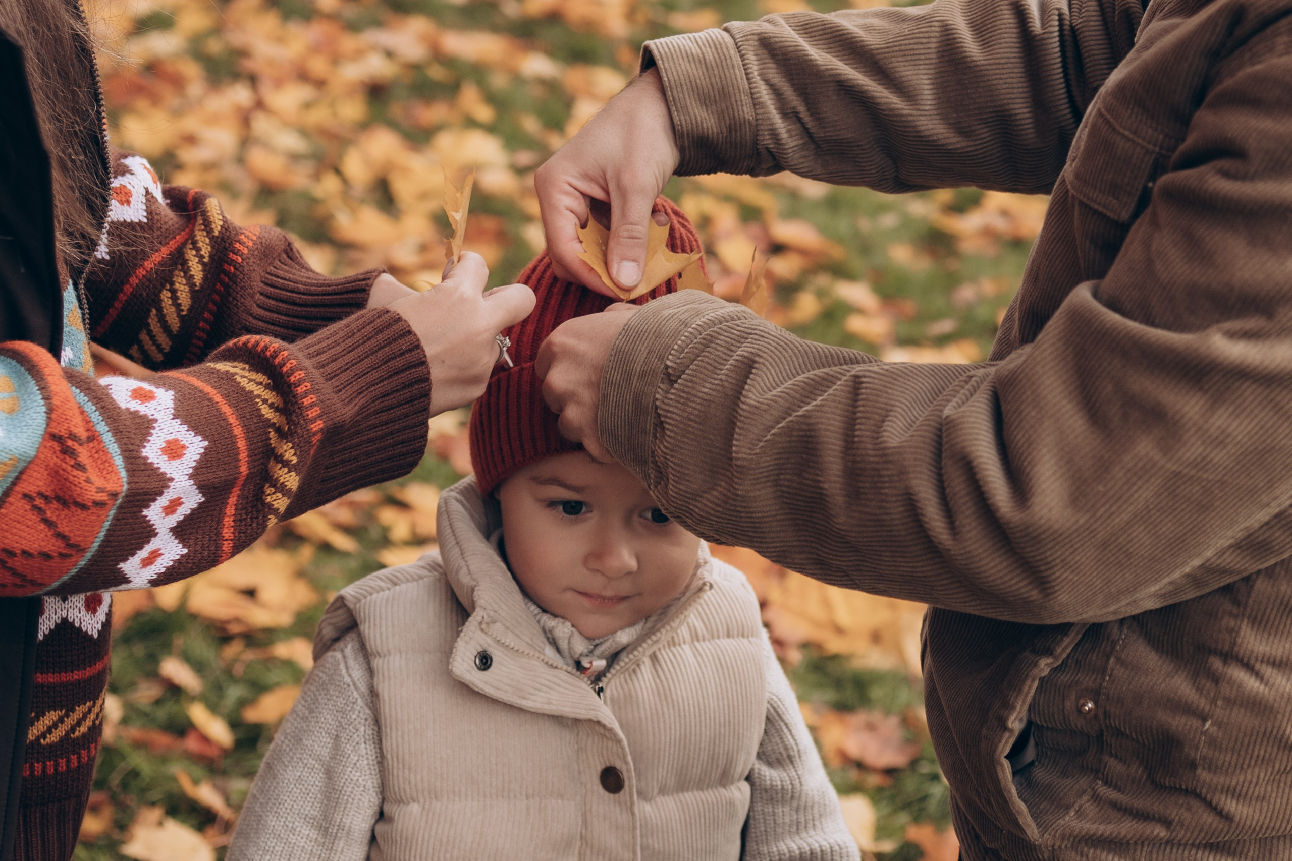 Осенняя семейная фотосессия в парке ЦПКиО им. Кирова на Елагином острове. Семейный и детский фотограф в Санкт-Петербурге Павлова Елена